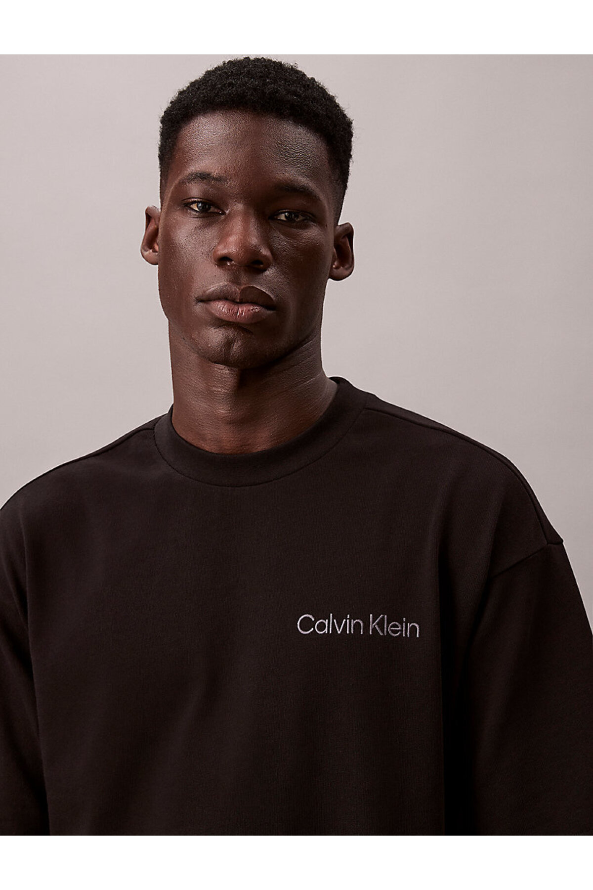 تیشرتمردانهCalvin Kleinمشکی تیشرتمردانهCalvin Kleinمشکی