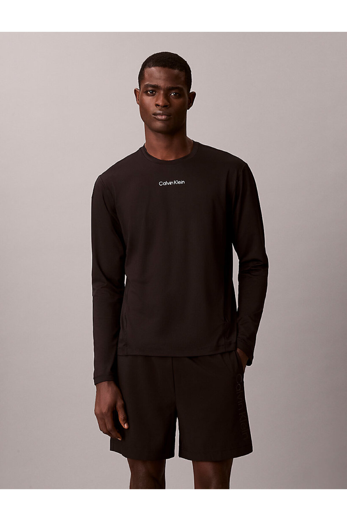 تیشرتمردانهCalvin Kleinمشکی