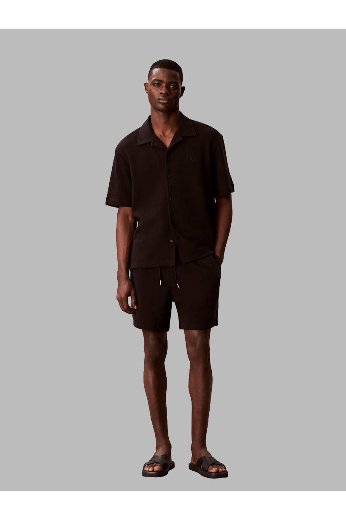 تیشرتمردانهCalvin Kleinمشکی