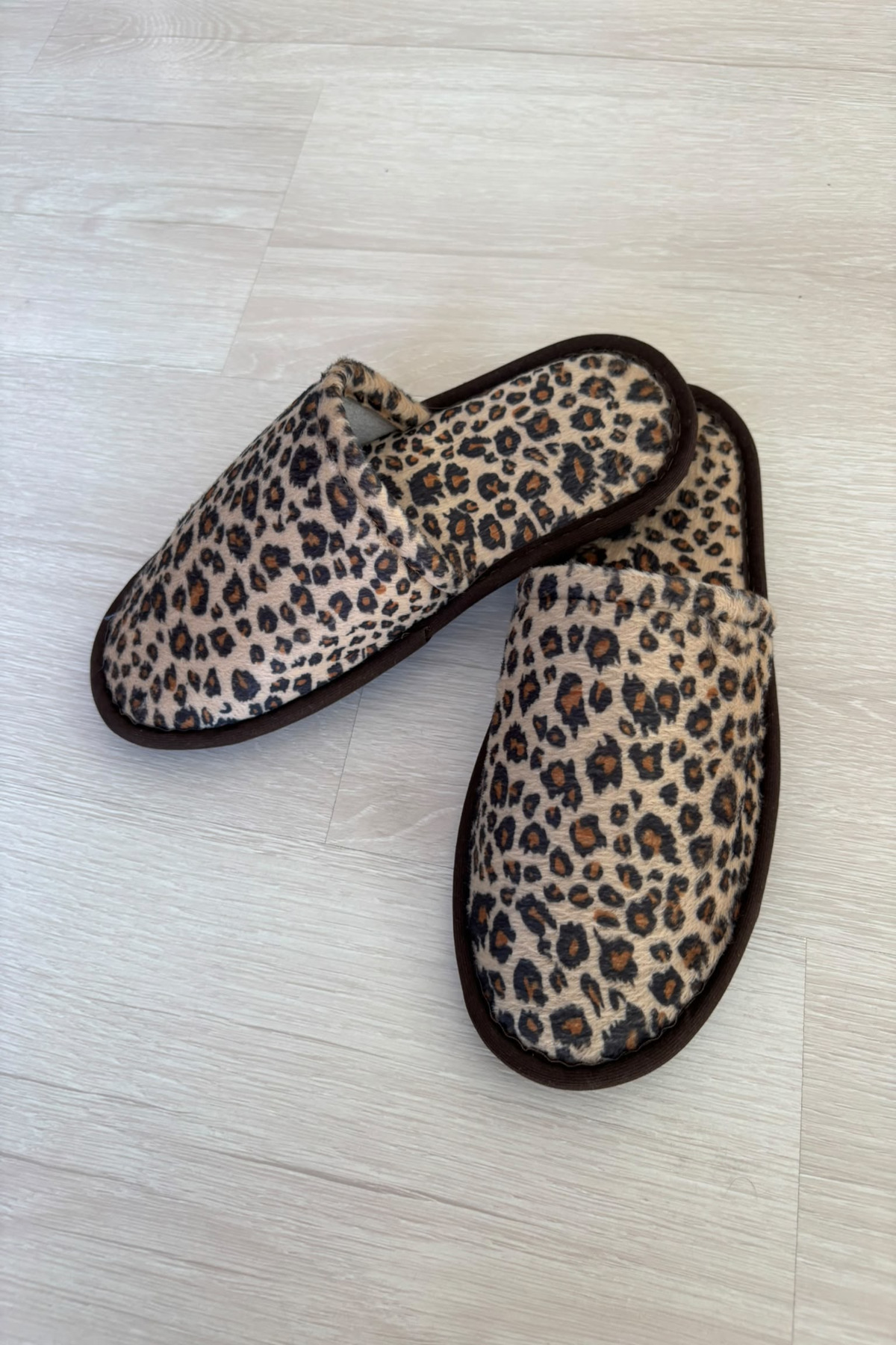 YILDIZ SHOES 3 Çift Kadın Ev terliği Leopar Desen Misafir Çeyiz Bohça Terliği görsel 4