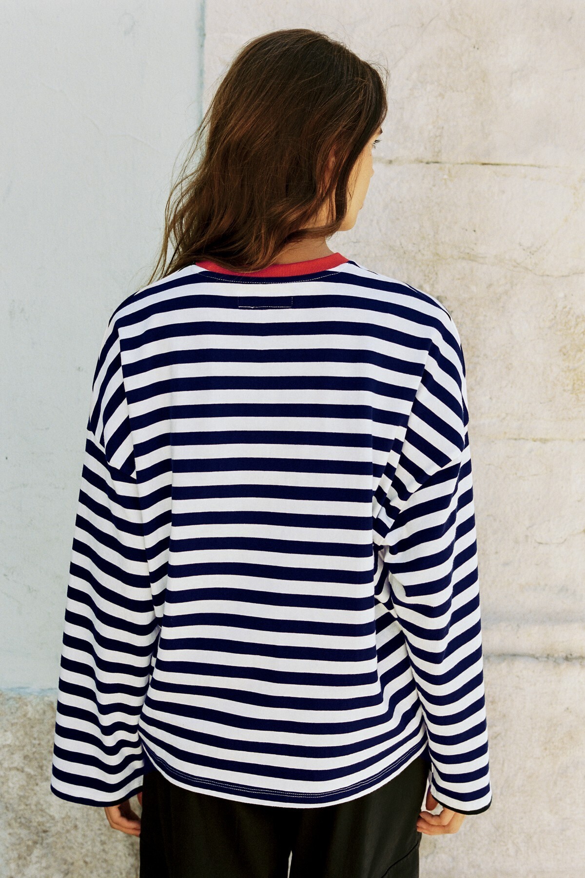 Pull & Bear Çizgili yazılı oversize tişört görsel 4