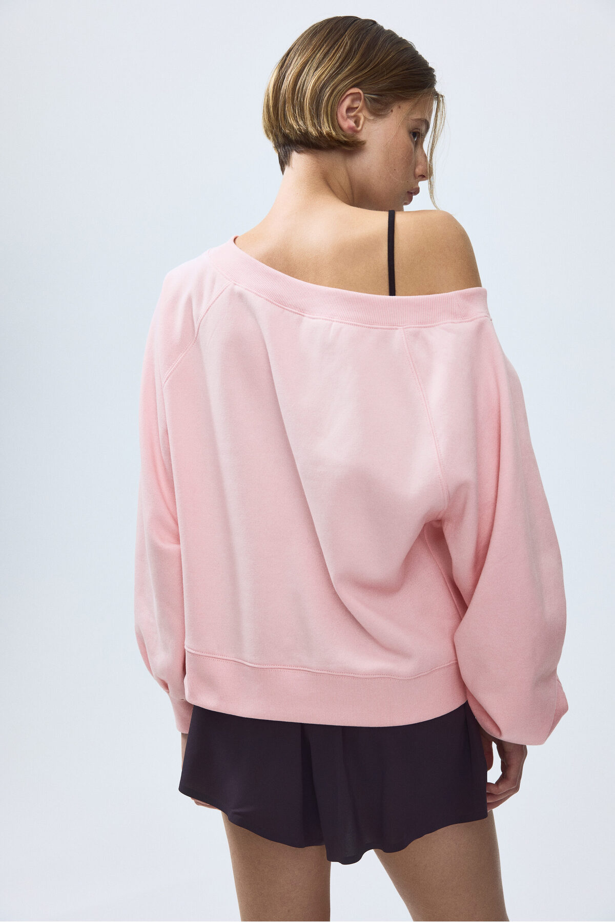 H&M Omuzları Açık Sweatshirt