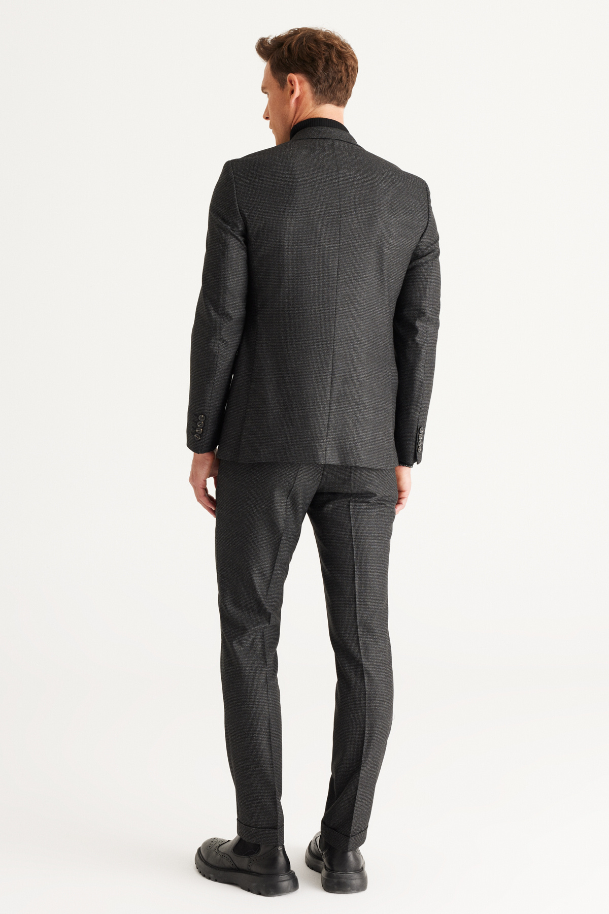AC&Co / Altınyıldız Classics Erkek Siyah-Gri Slim Fit Dar Kesim Kırlangıç Yaka Desenli Takım Elbise görsel 7