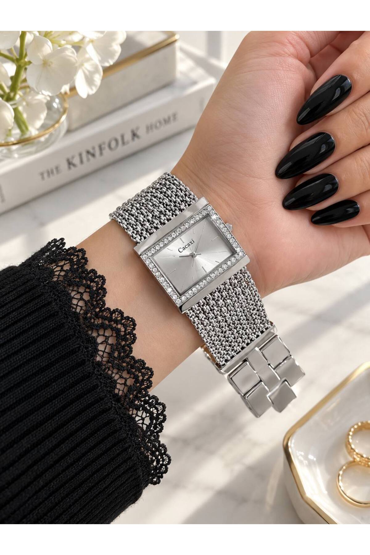 Yeşilmoda Kadın Dikdörtgen Kadranlı Çelik Görünümlü Metal Kordonlu Quartz Kol Saati görsel 4