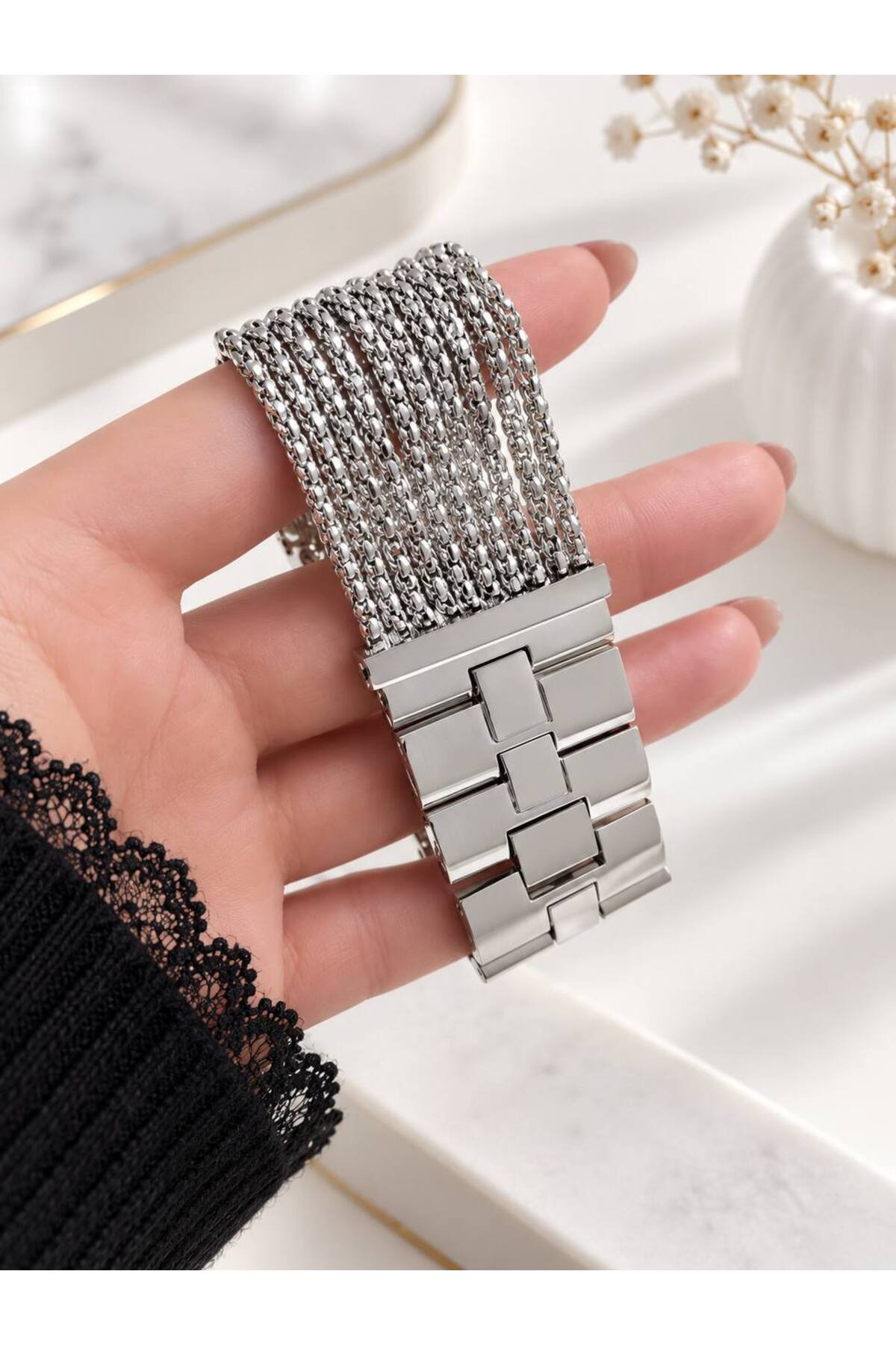 Yeşilmoda Kadın Dikdörtgen Kadranlı Çelik Görünümlü Metal Kordonlu Quartz Kol Saati görsel 5