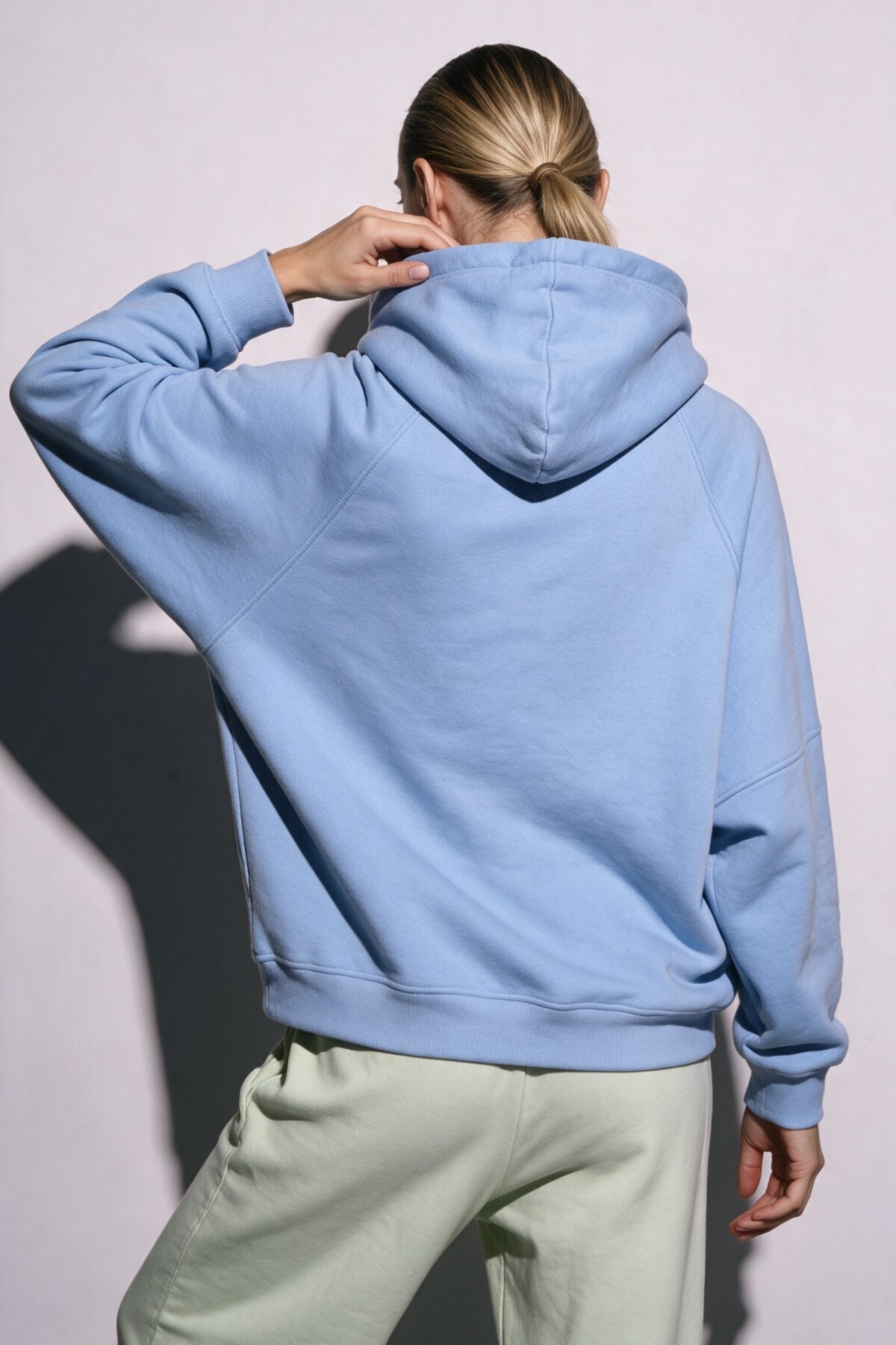 CrepTekstil Kadın Oversize Basic Hoodie Sweatshirt Baby Blue, Kapüşonlu, Kanguru Cepli, 3 İplik Şardonlu Polar görsel 5