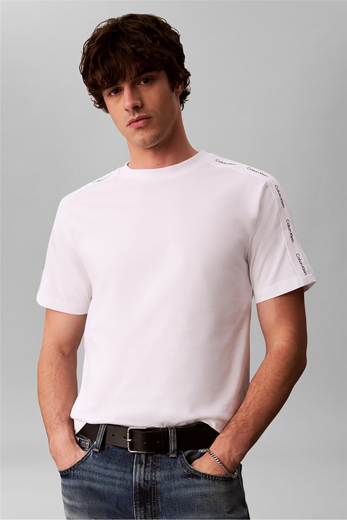 تیشرتمردانهCalvin Kleinسفید تیشرتمردانهCalvin Kleinسفید