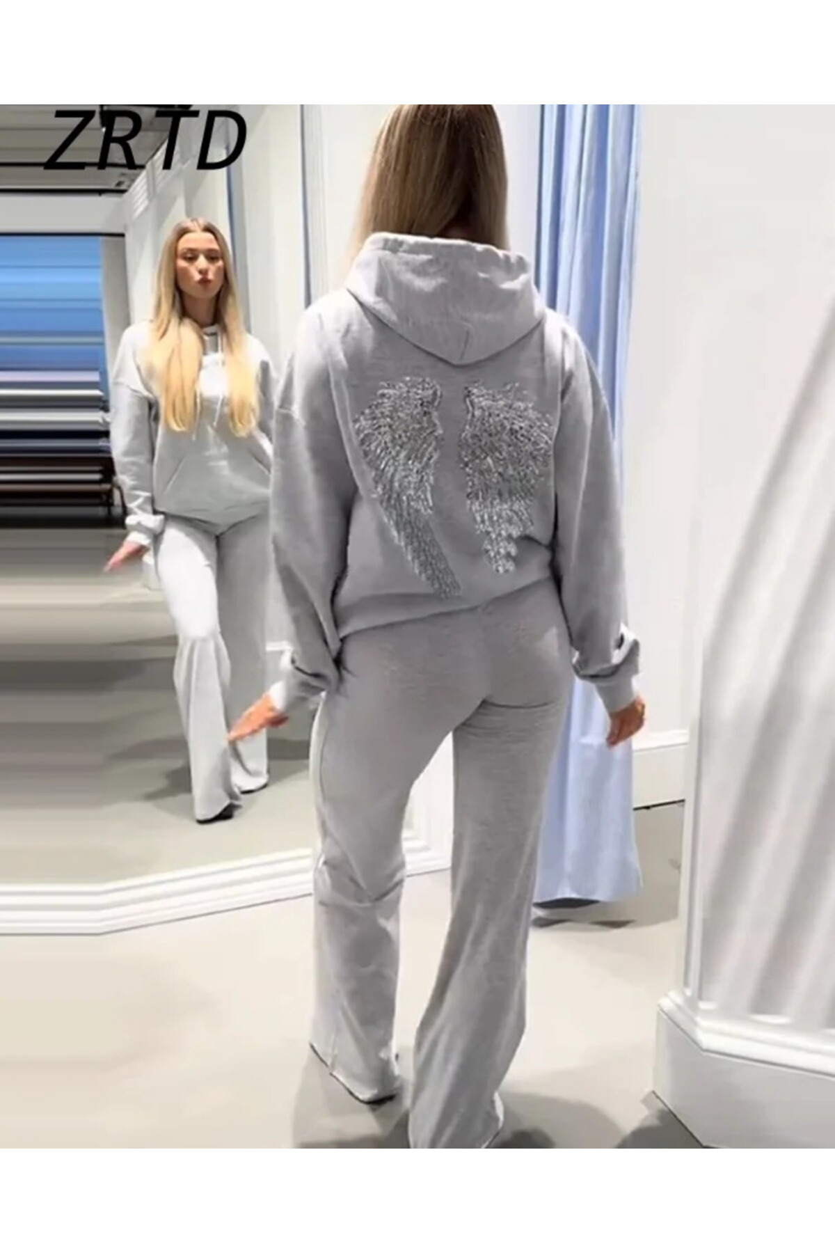 Toum Pul Detaylı Sırt Kelebek İşlemeli Hoodie Sweatshirt görsel 5