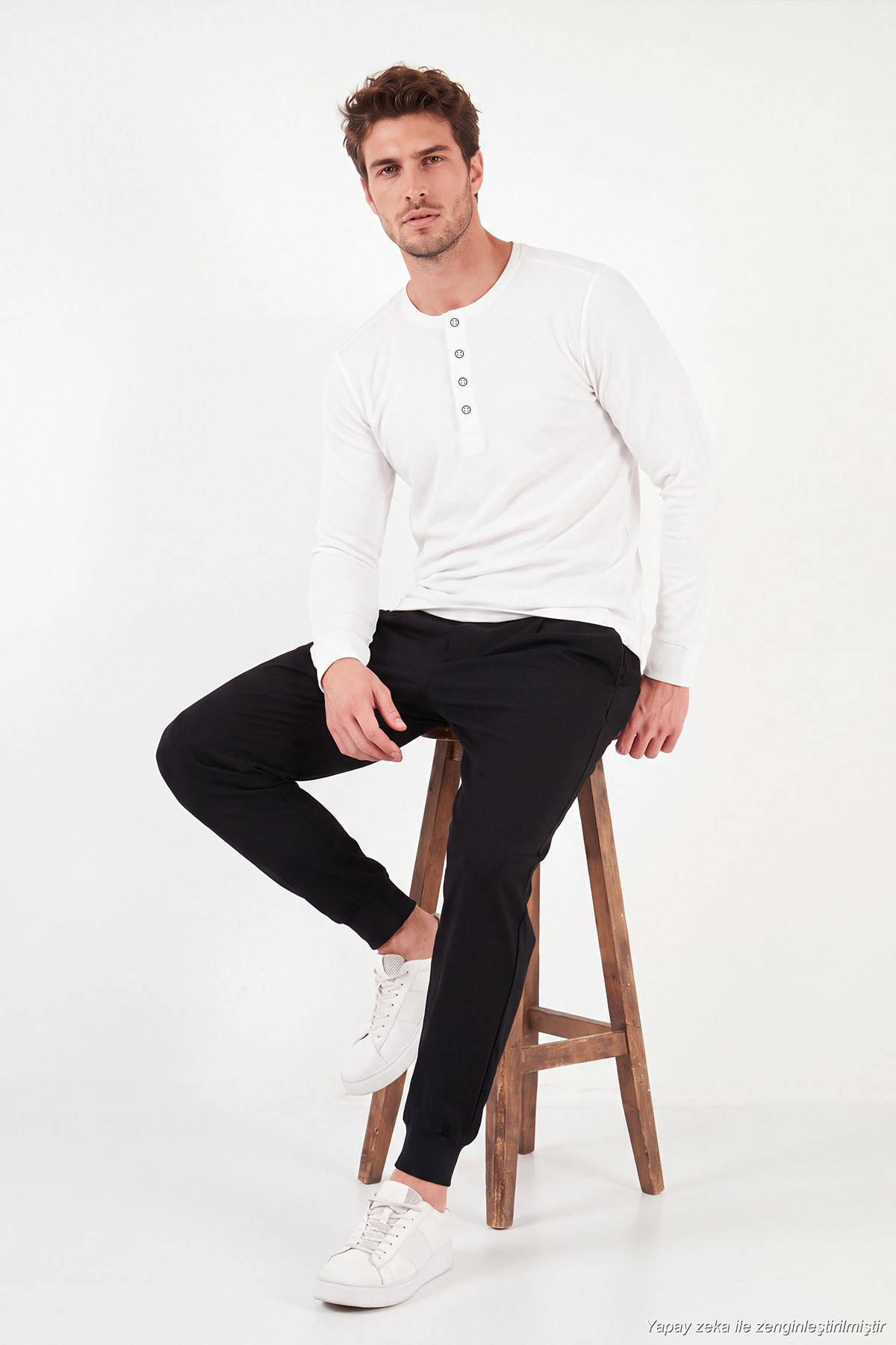 سویشرت مردانه یقه گرد دکمه دار نخی سایز معمولی SWEAT 5905852 — اکرو — تصویر 3 از 7