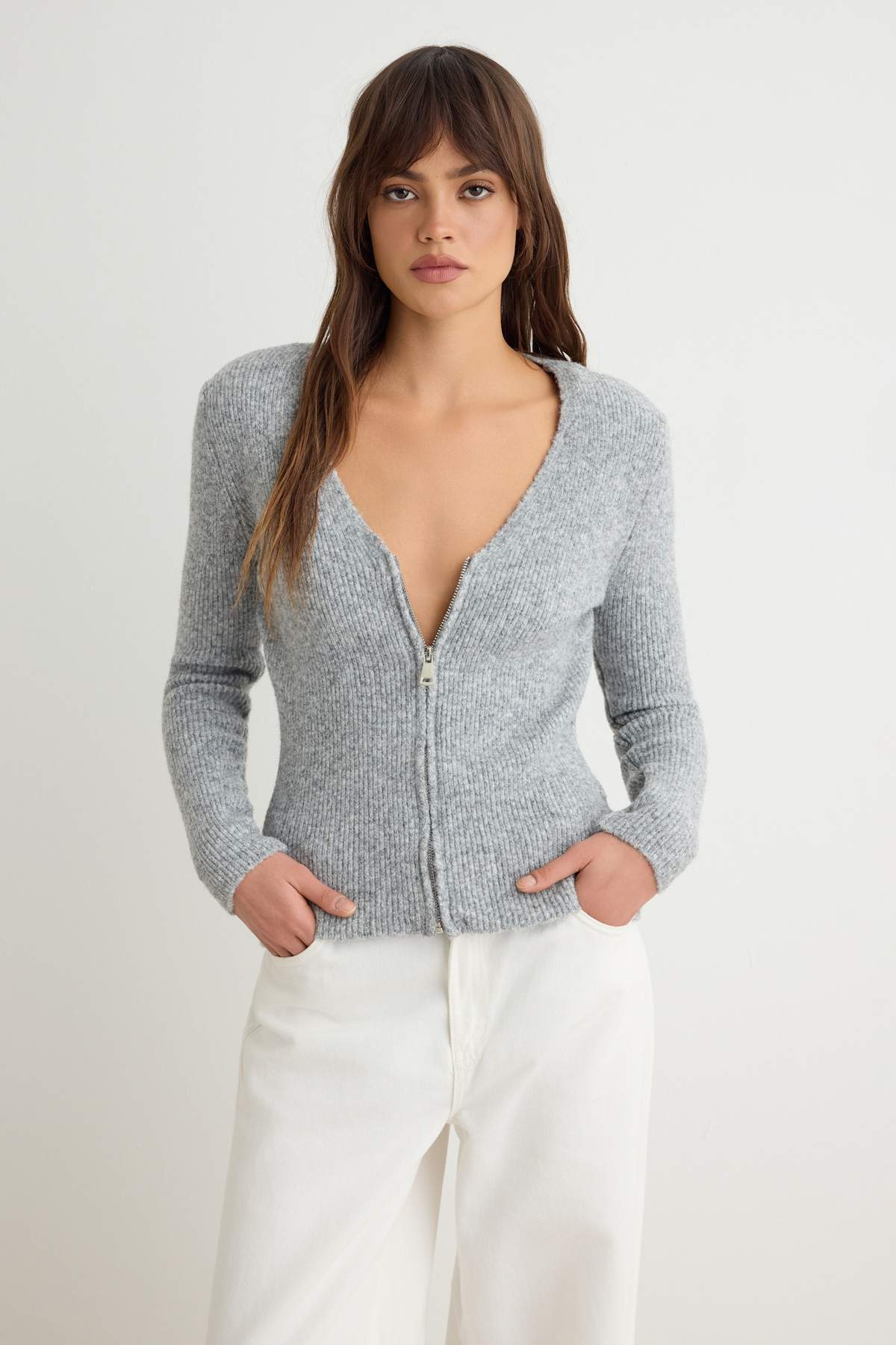 Trendyolmilla Gri V Yaka Basic Yumuşak Dokulu Triko Hırka TWOAW27HI00178