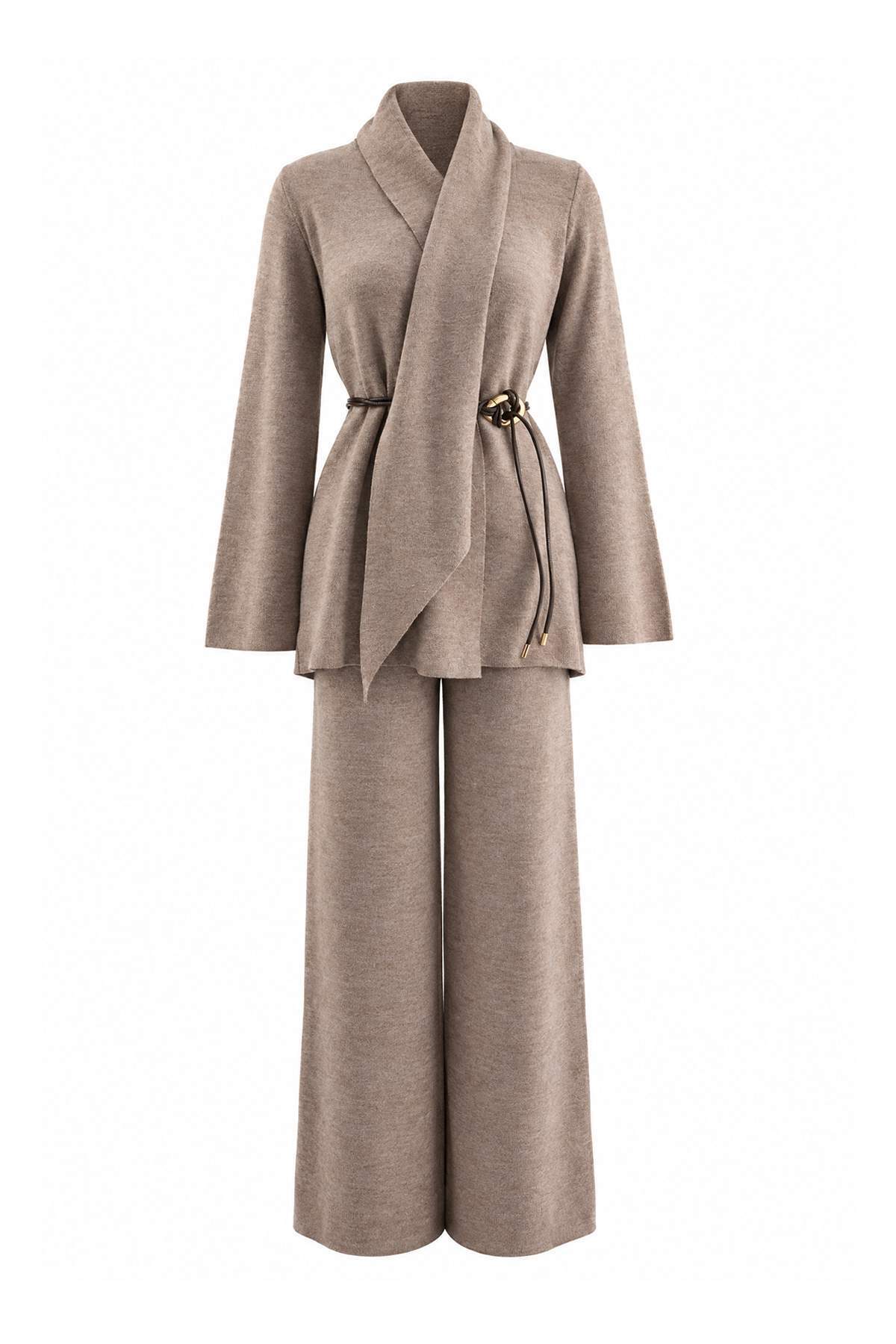 Trendyolmilla Modest Vizon Regular Tek Plaka Düz Triko Regular Düz Tesettür Alt - Üst Takım TCTAW27US00019