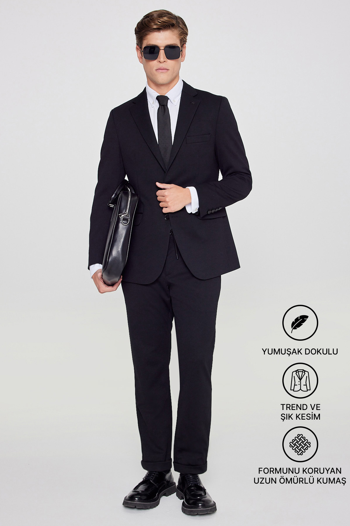 AC&Co / Altınyıldız Classics Erkek Siyah Slim Fit Dar Kesim Mono Yaka Beli Bağlamalı Kapak Cepli Esnek Takım Elbise