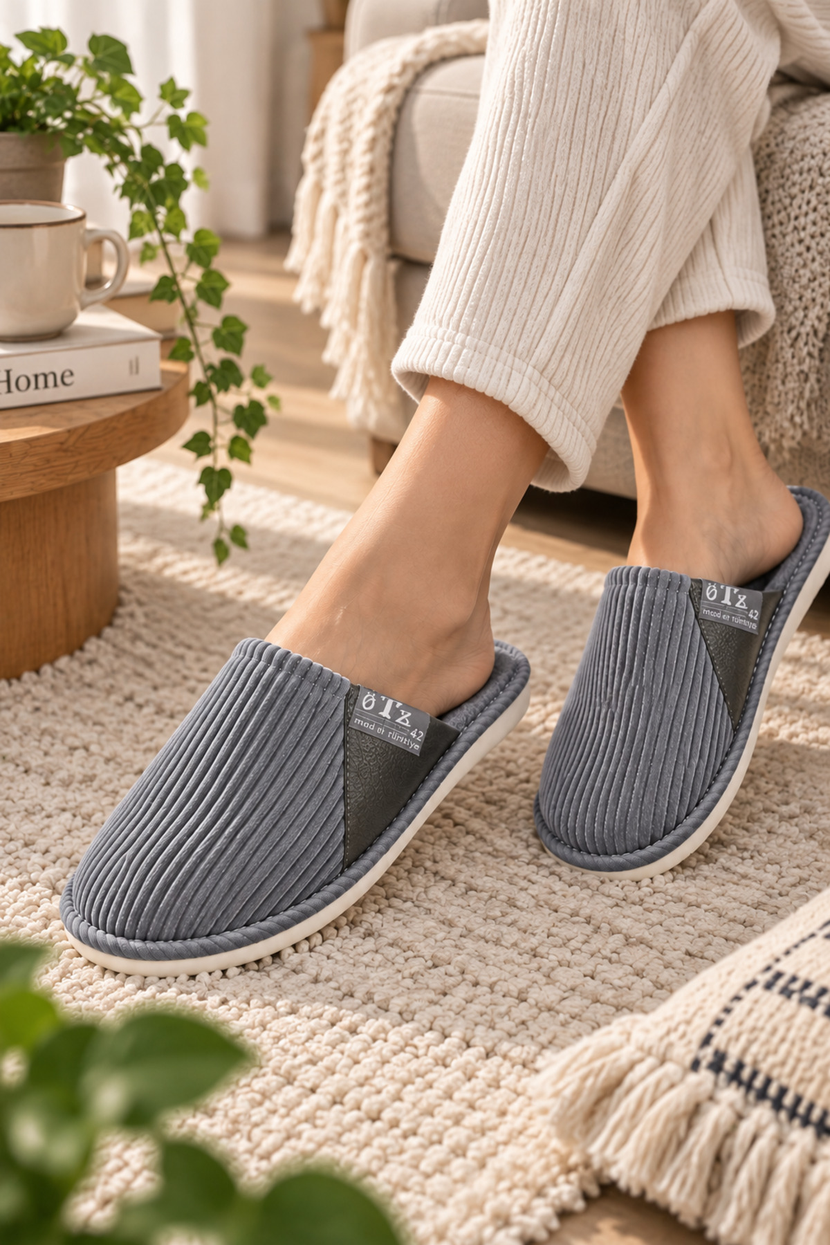 Slipcat Unisex Ev Terliği Kaymaz Tabanlı Ribana Kumaş Konforlu Model Şık ve Konforlu Ev İçi Terlik Yarı Der görsel 3