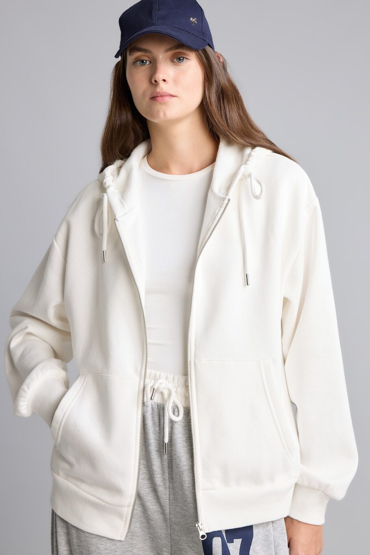 DeFacto Relax Fit Kapüşonlu Cepli Basıc Fermuarlı Sweatshirt C1809AX24WN