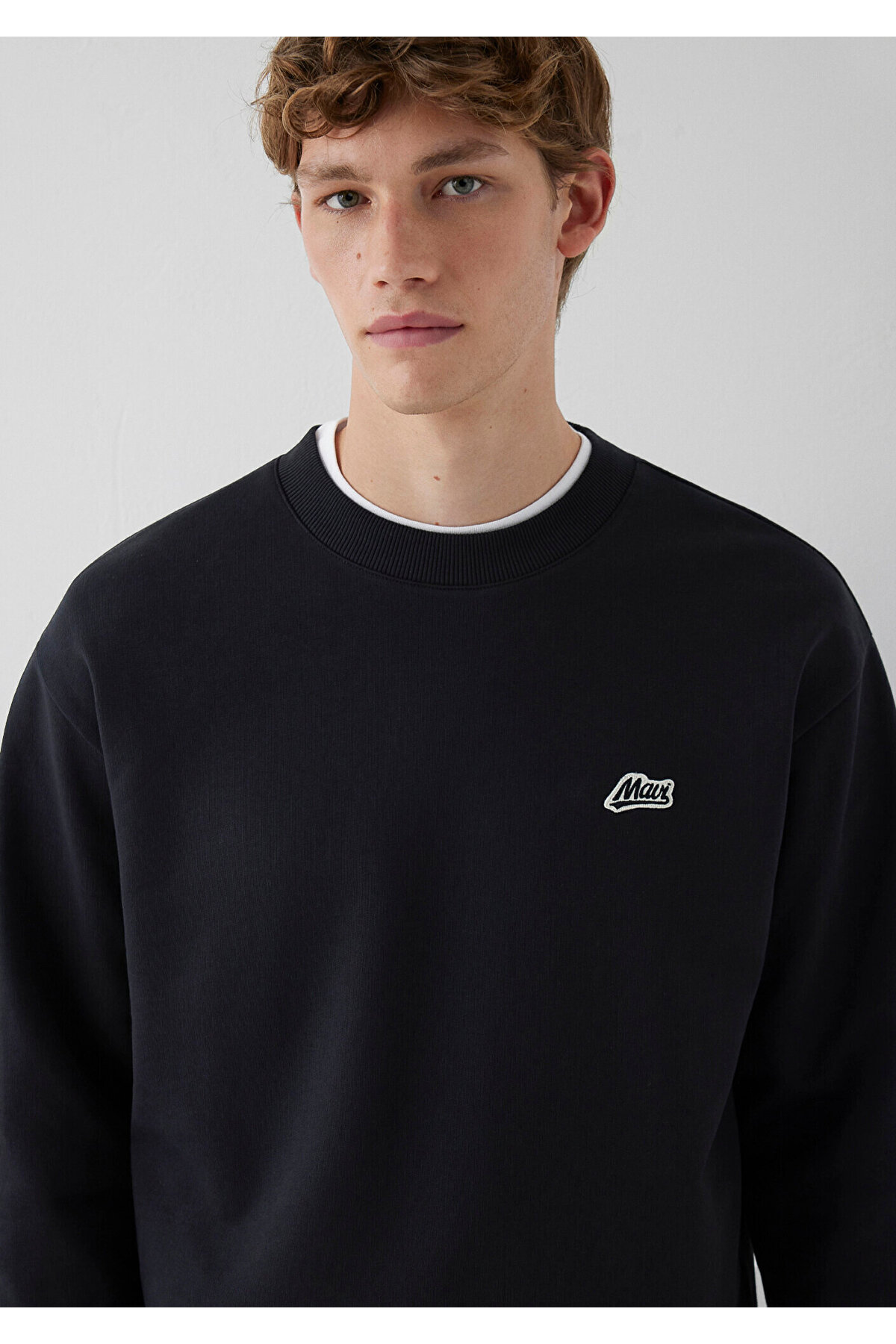 Mavi M0S10611 Patch Nakışlı Erkek Sweatshirt SİYAH