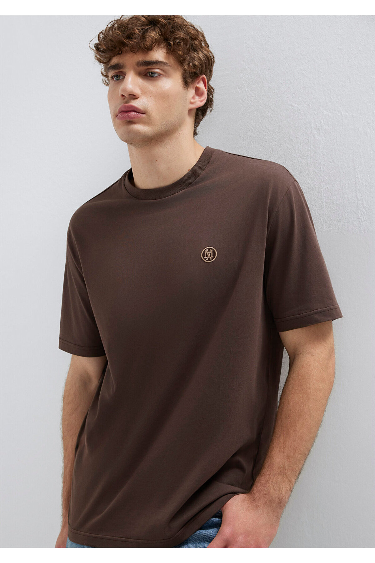 Mavi Logo İşlemeli Kahverengi Basic Tişört Loose Fit / Bol Rahat Kesim 067074-70251 görsel 2
