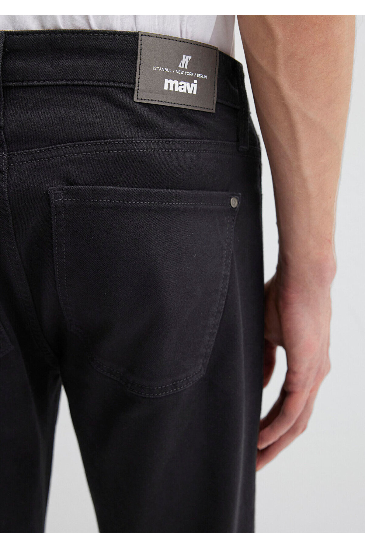 Mavi Milan Comfort Siyah Jean Pantolon 00810A3320 görsel 7