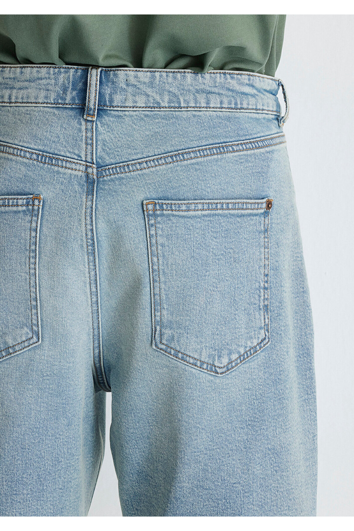 Mavi Isac 90lar Vintage Açık Mavi Jean Şort 0410679-87140 görsel 7