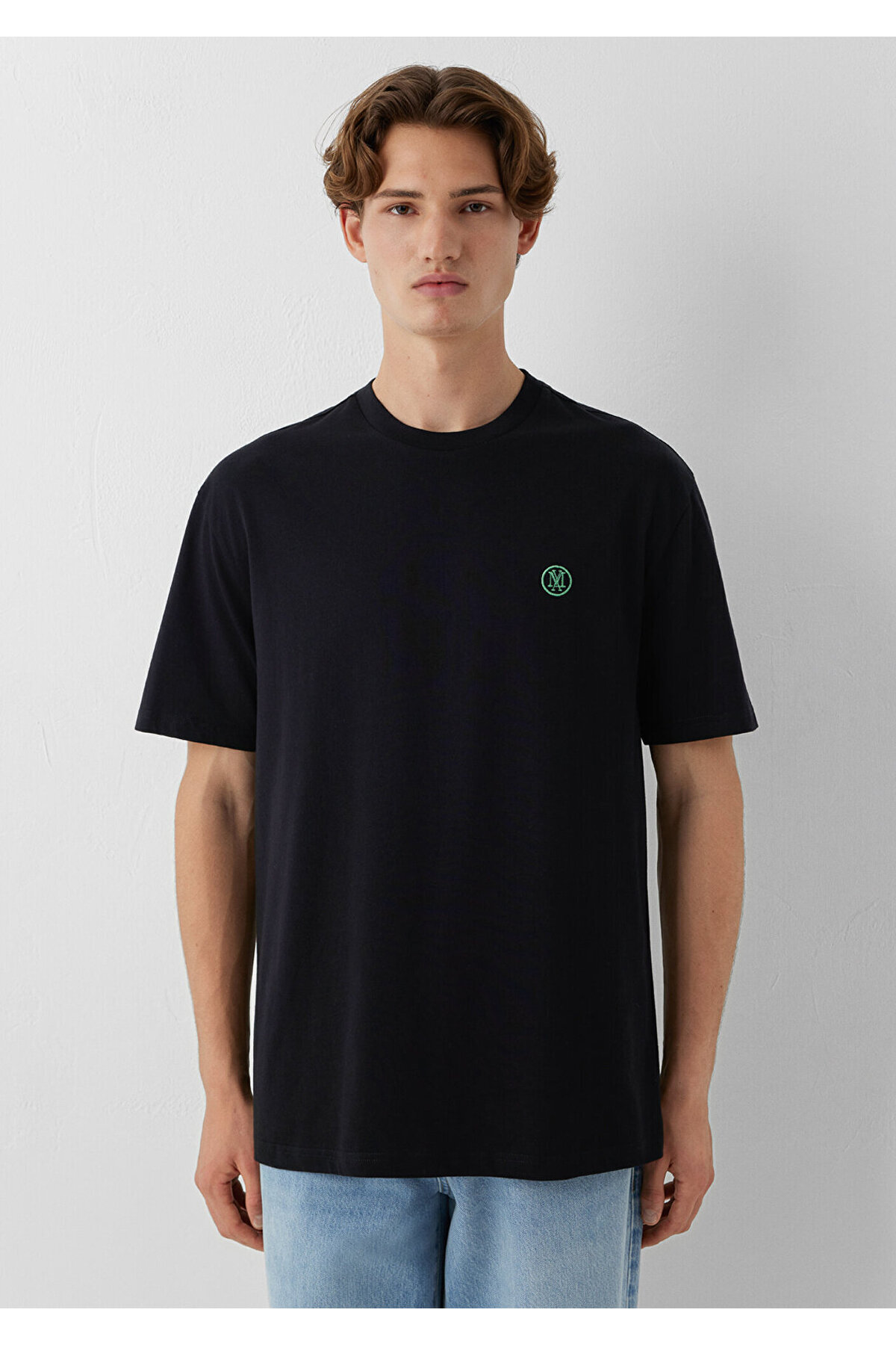 Mavi Logo İşlemeli Siyah Basic Tişört Loose Fit / Bol Rahat Kesim 067074-900 görsel 3