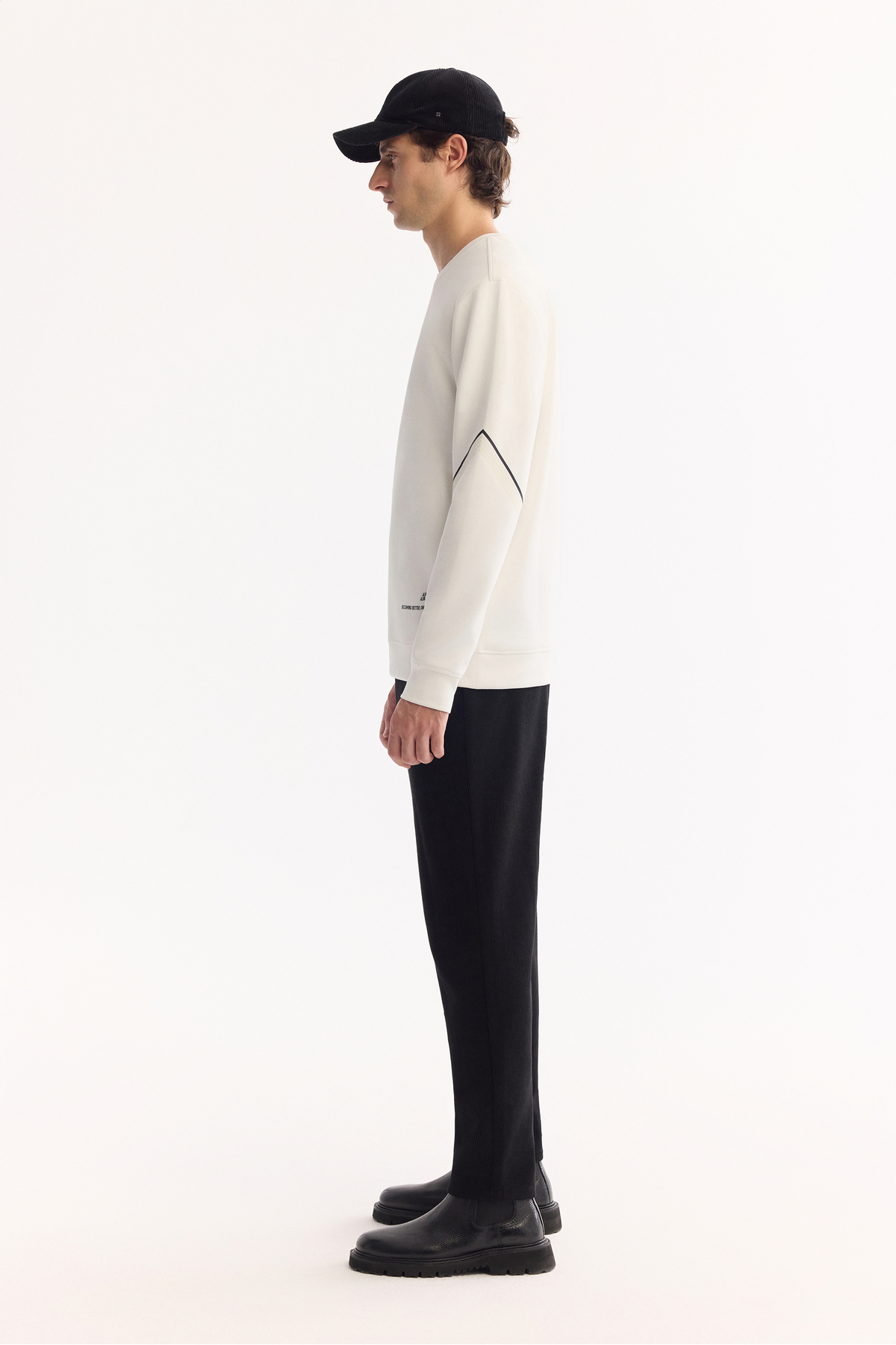 Avva Erkek Ekru Bisiklet Yaka Pamuklu Bi-Stretch Baskılı Regular Fit Sweatshirt A52Y1258 görsel 3