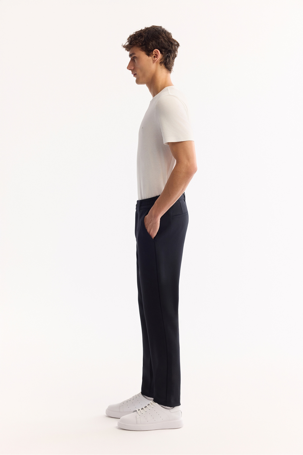 Avva Erkek Koyu Lacivert Yanı Lastikli Kolay Ütülenen Slim Fit Pantolon A52Y3040 görsel 4