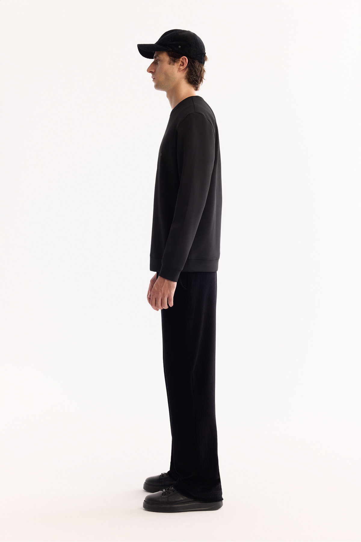 Avva Erkek Siyah Bisiklet Yaka Pamuklu Bi-Stretch Baskılı Regular Fit Sweatshirt A52Y1261 görsel 3