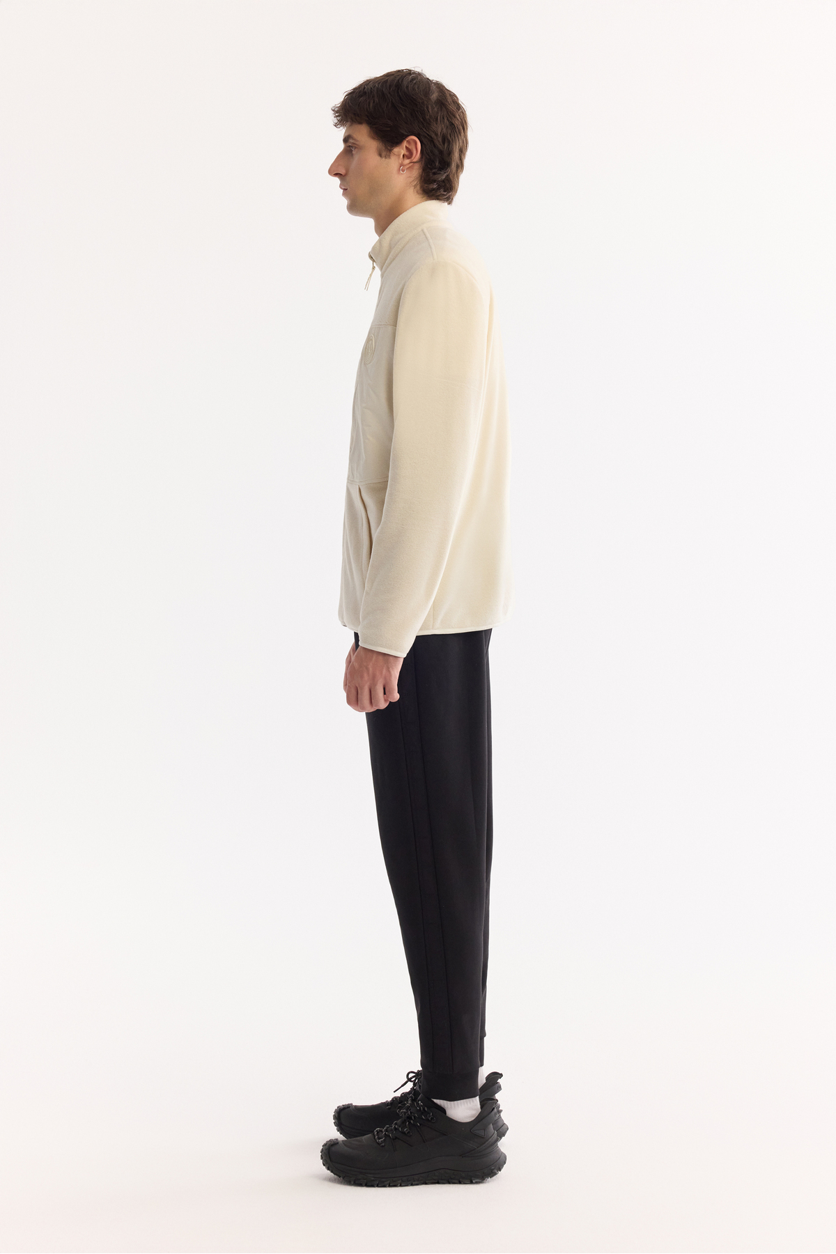 Avva Erkek Ekru Dik Yaka Fermuarlı Soft Touch Polar Regular Fit Sweatshirt A52Y1207 görsel 3