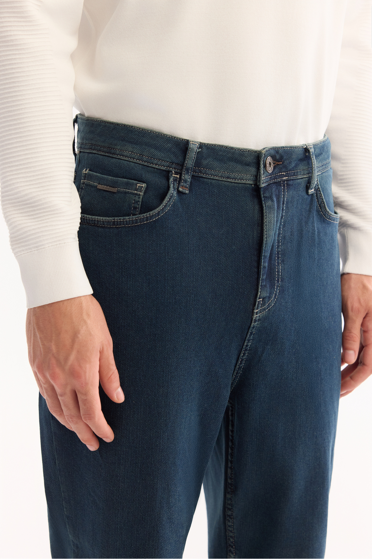 Avva Erkek İndigo Klasik Bel Pamuklu Eskitme Yıkmalı Oslo Carrot Fit Jean Pantolon A51Y3552 görsel 4