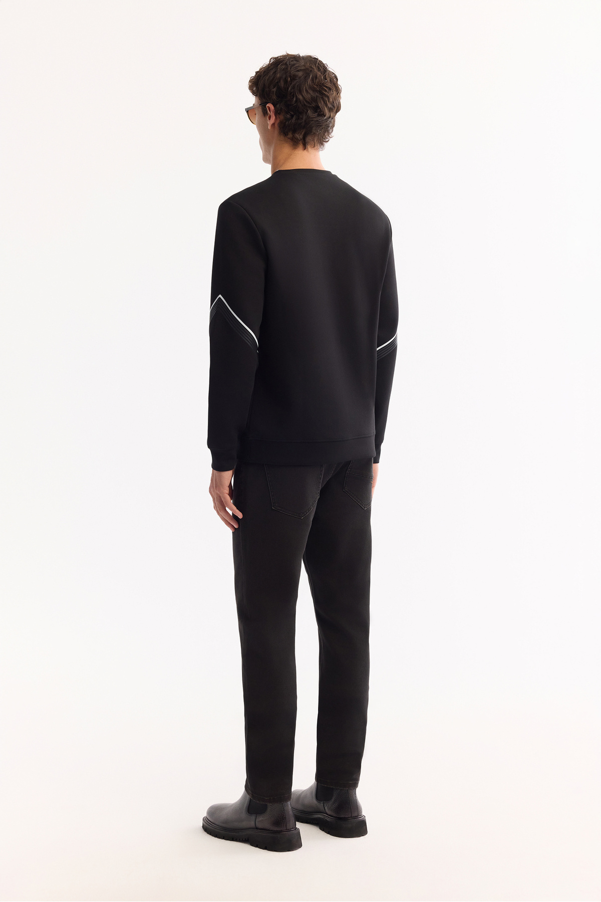 Avva Erkek Siyah Bisiklet Yaka Pamuklu Bi-Stretch Baskılı Regular Fit Sweatshirt A52Y1258 görsel 4