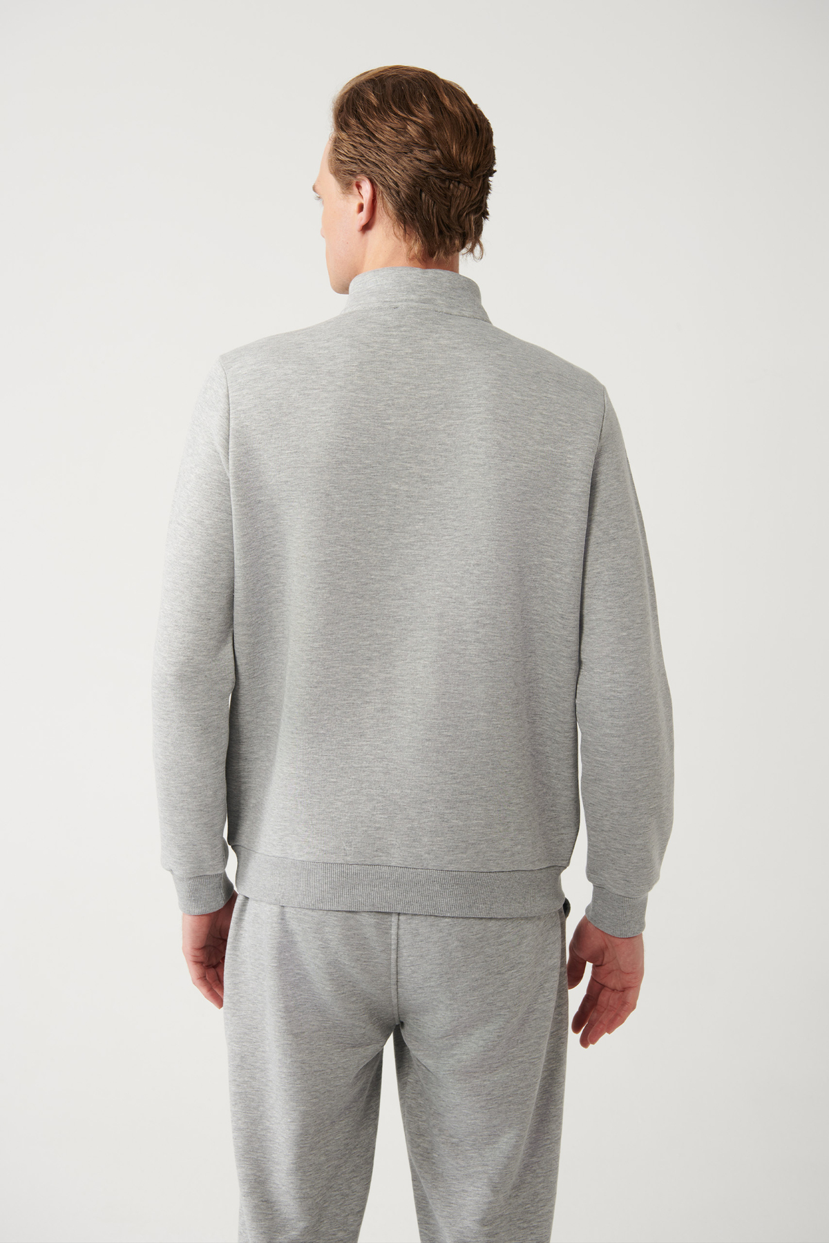 Avva Erkek Gri Dik Yaka Fermuarlı 3 İplik Şardonlu Regular Fit Sweatshirt E001020 görsel 4