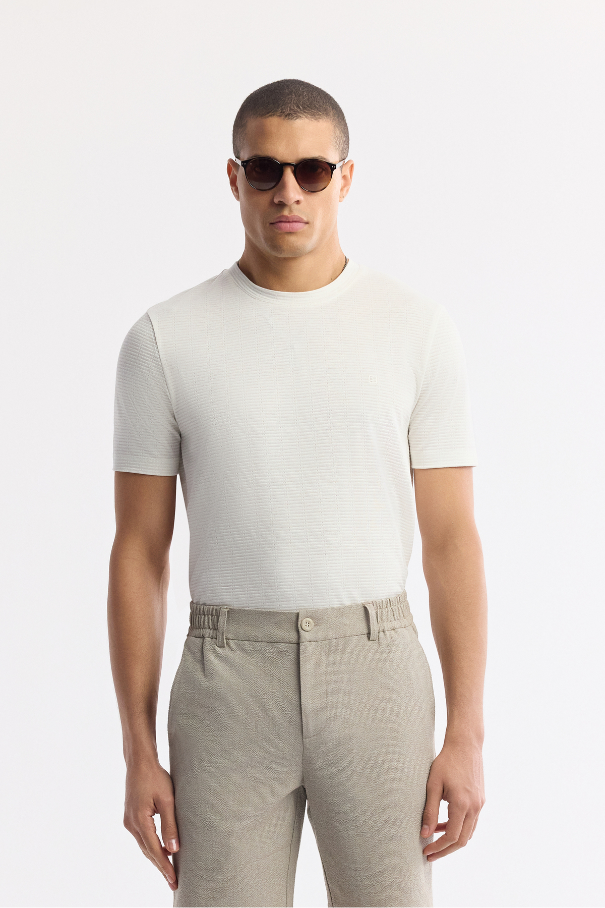 Avva Erkek Bej Yanı Lastikli Gofreli Bi-Stretch Slim Fit Chino Şort A51Y3730 görsel 6