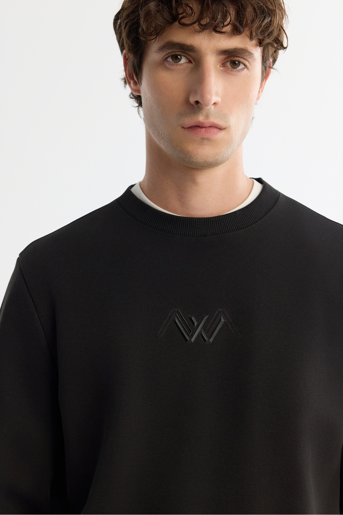 Avva Erkek Siyah Bisiklet Yaka Pamuklu Şardonlu Baskılı Regular Fit Sweatshirt B001033 görsel 2