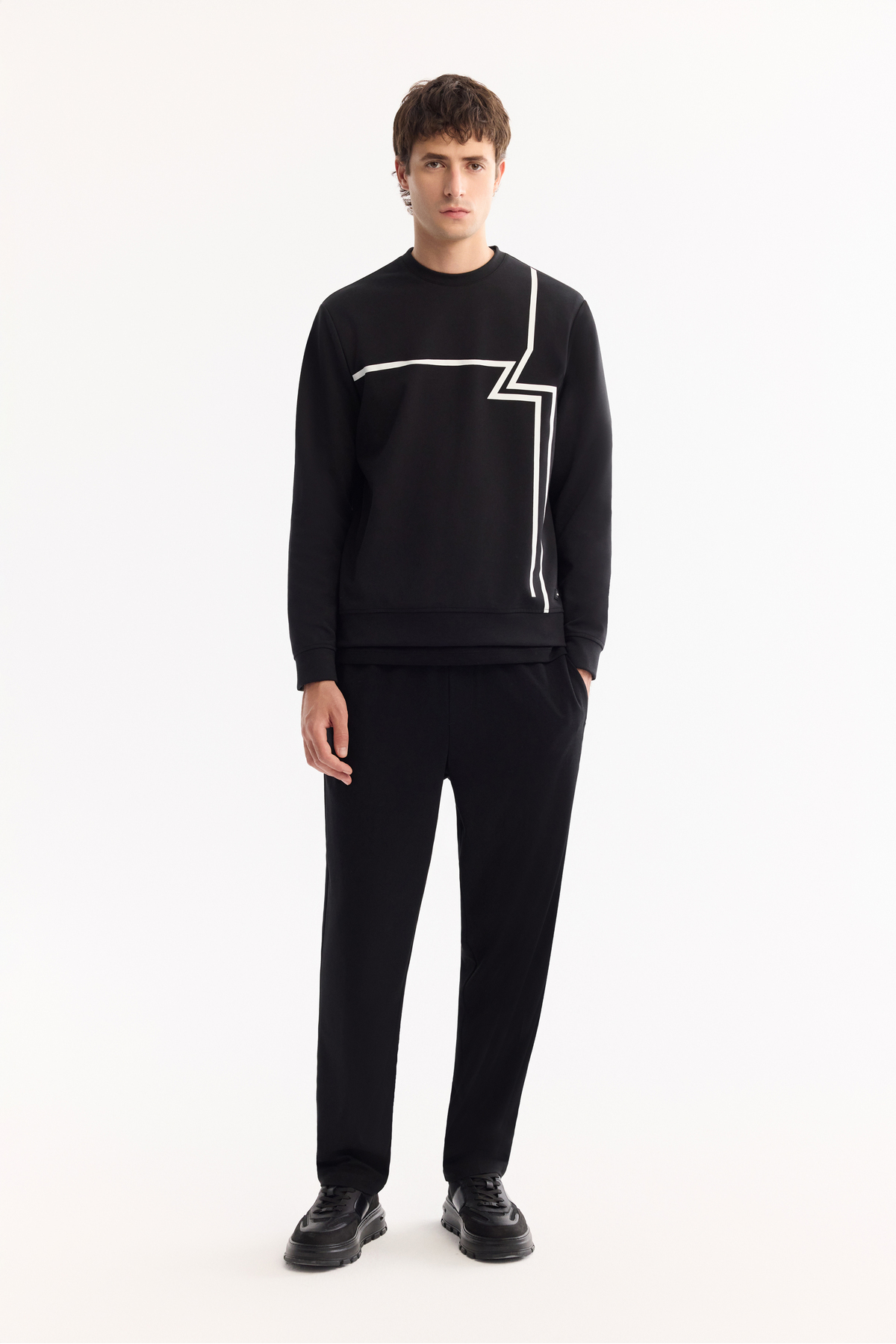 Avva Erkek Siyah Bisiklet Yaka Pamuklu Bi-Stretch Baskılı Regular Fit Sweatshirt A52Y1284 görsel 7