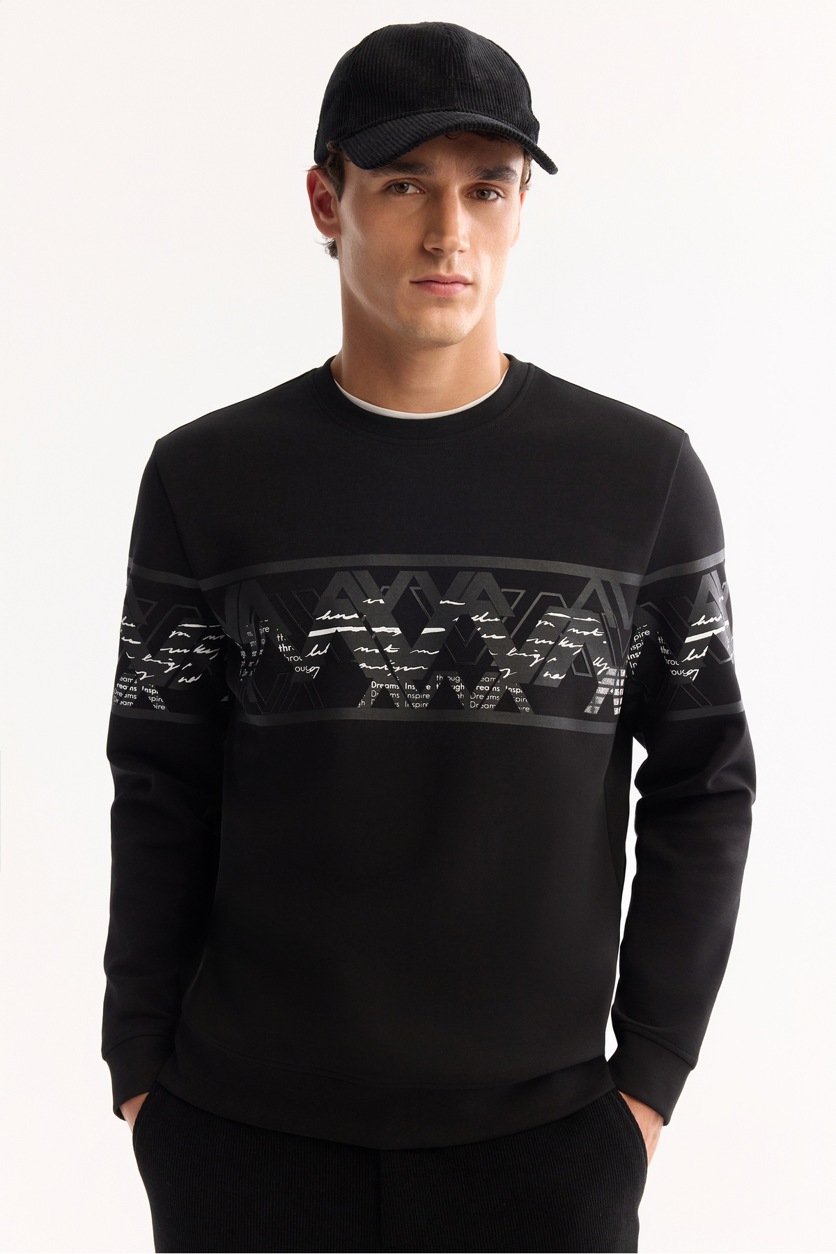 Avva Erkek Siyah Bisiklet Yaka Pamuklu Bi-Stretch Baskılı Regular Fit Sweatshirt A52Y1256 görsel 5
