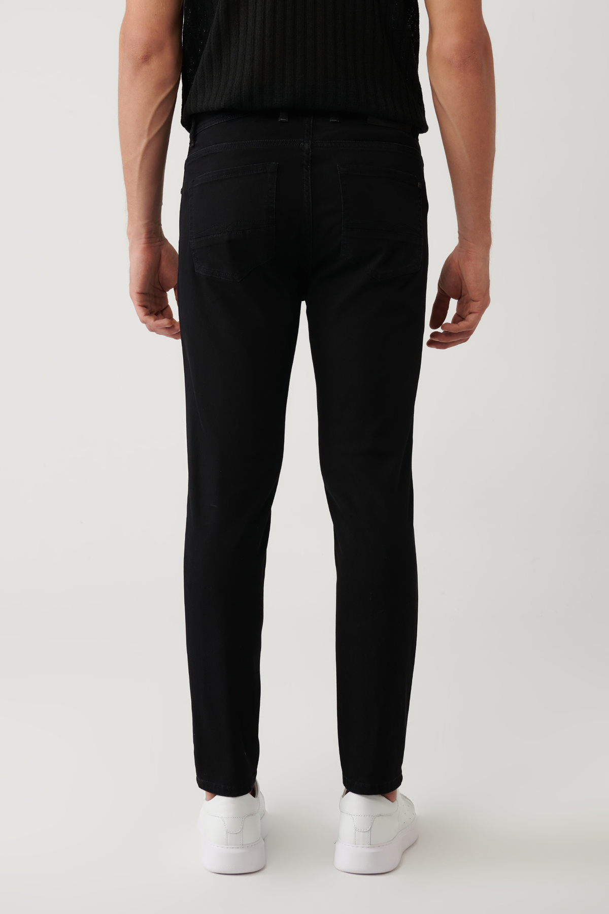 Avva Erkek Siyah Rinse Yıkamalı Esnek Pamuklu Berlin Slim Fit Jean Pantolon A41Y3513 görsel 5