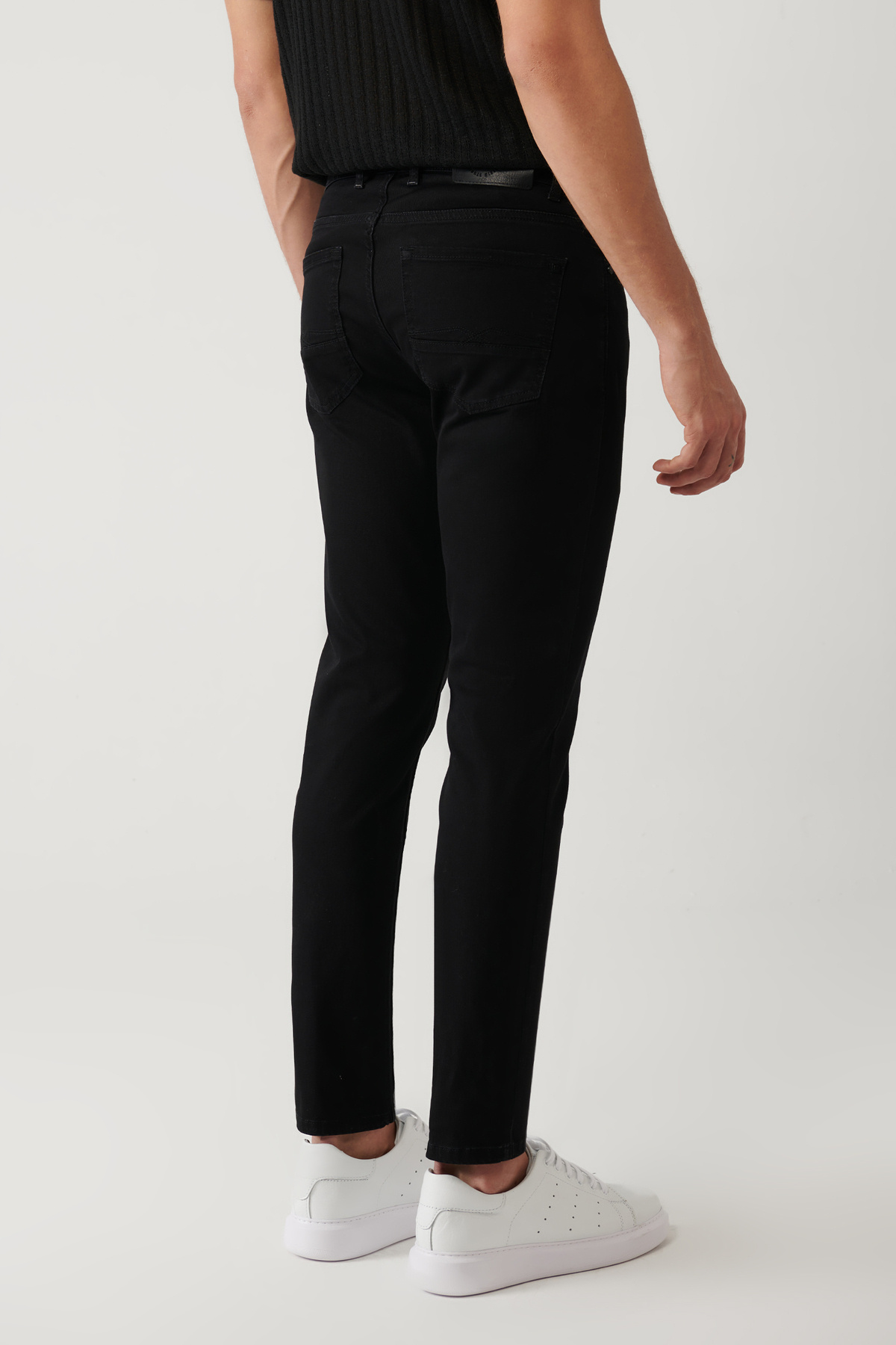 Avva Erkek Siyah Rinse Yıkamalı Esnek Pamuklu Berlin Slim Fit Jean Pantolon A41Y3513 görsel 6