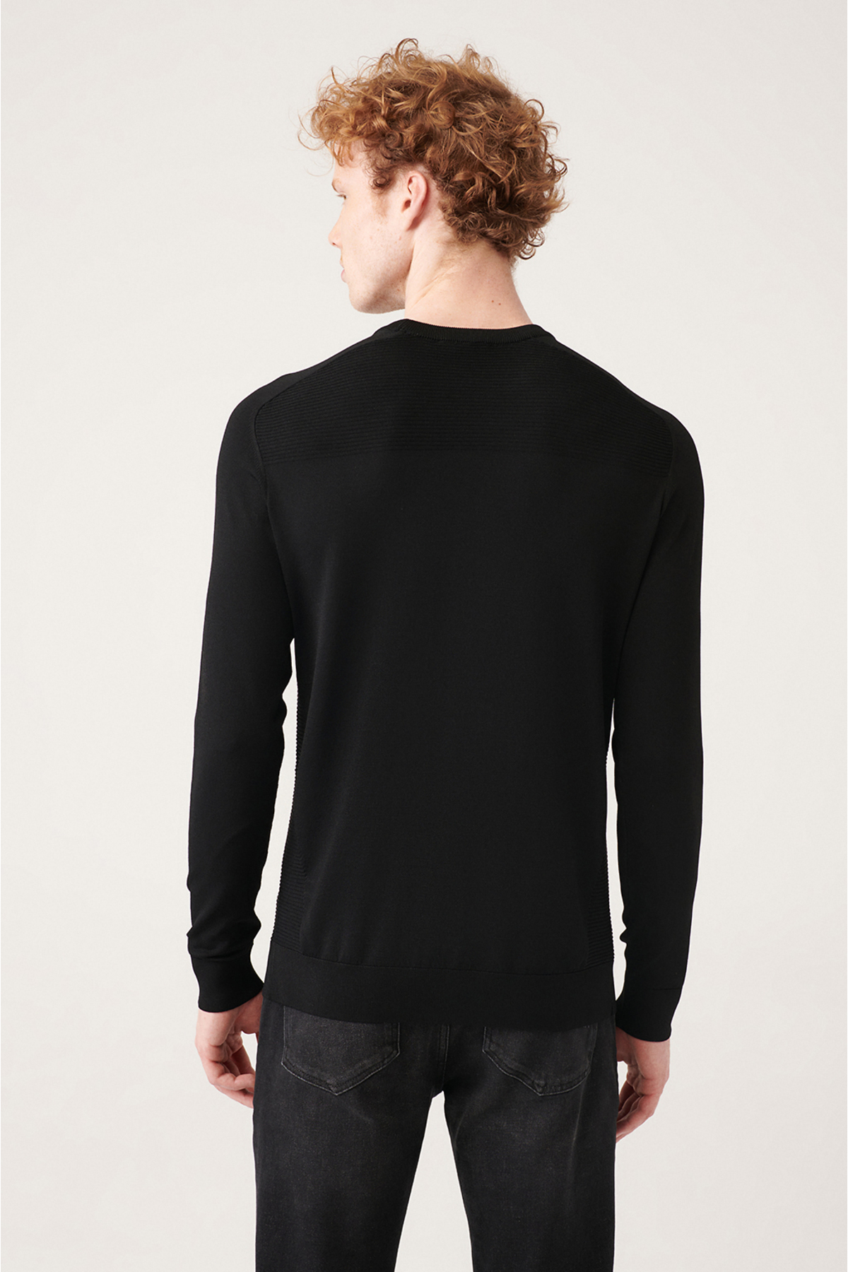 Avva Erkek Siyah Bisiklet Yaka Jakarlı Rayon Slim Fit Triko T-Shirt A31Y5004 görsel 4