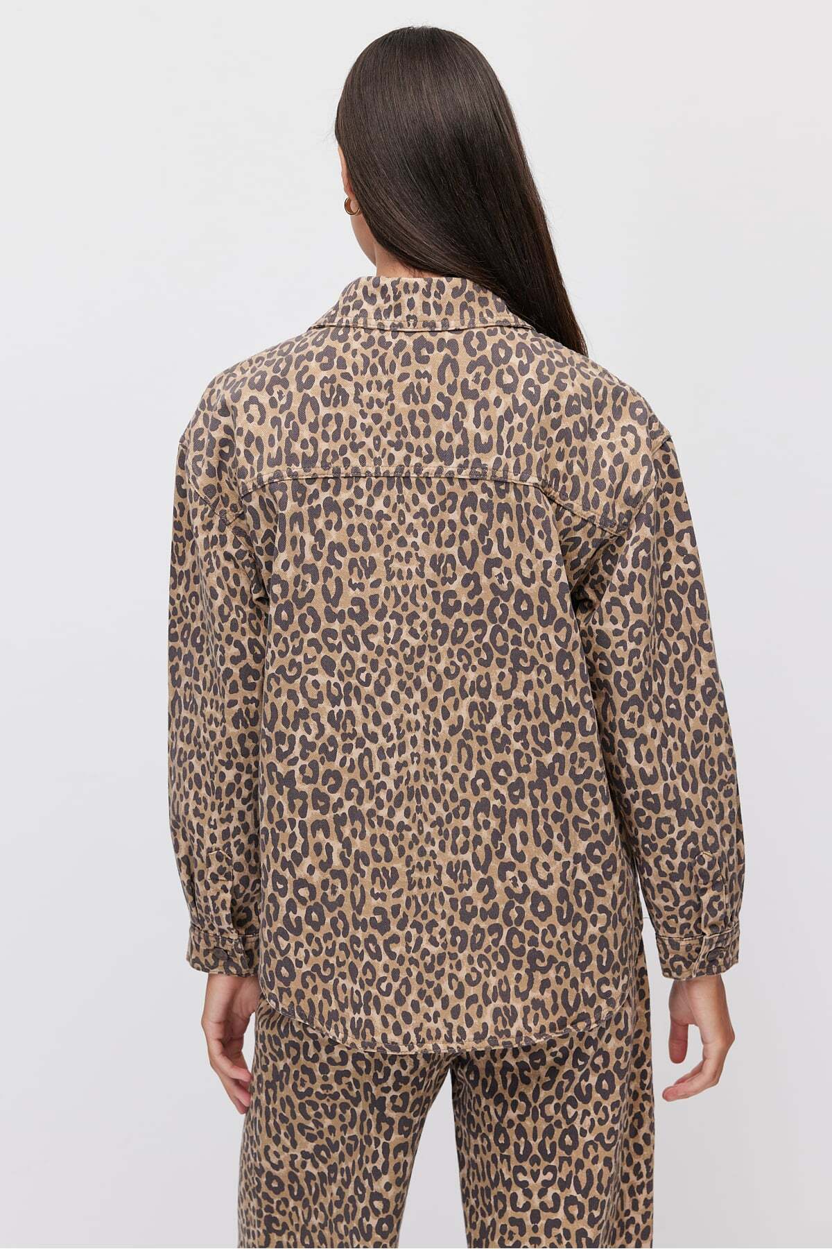 PAULMARK Kadın Leopar Desenli Oversize Gömlek görsel 6