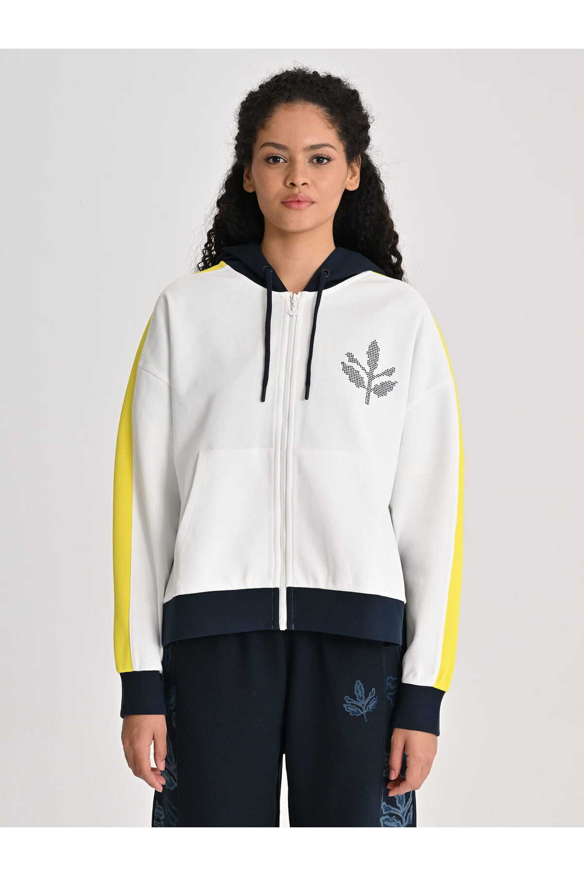 Fenerbahçe Ekru Tribün Palamutlu Kadın Oversize Sweatshirt
