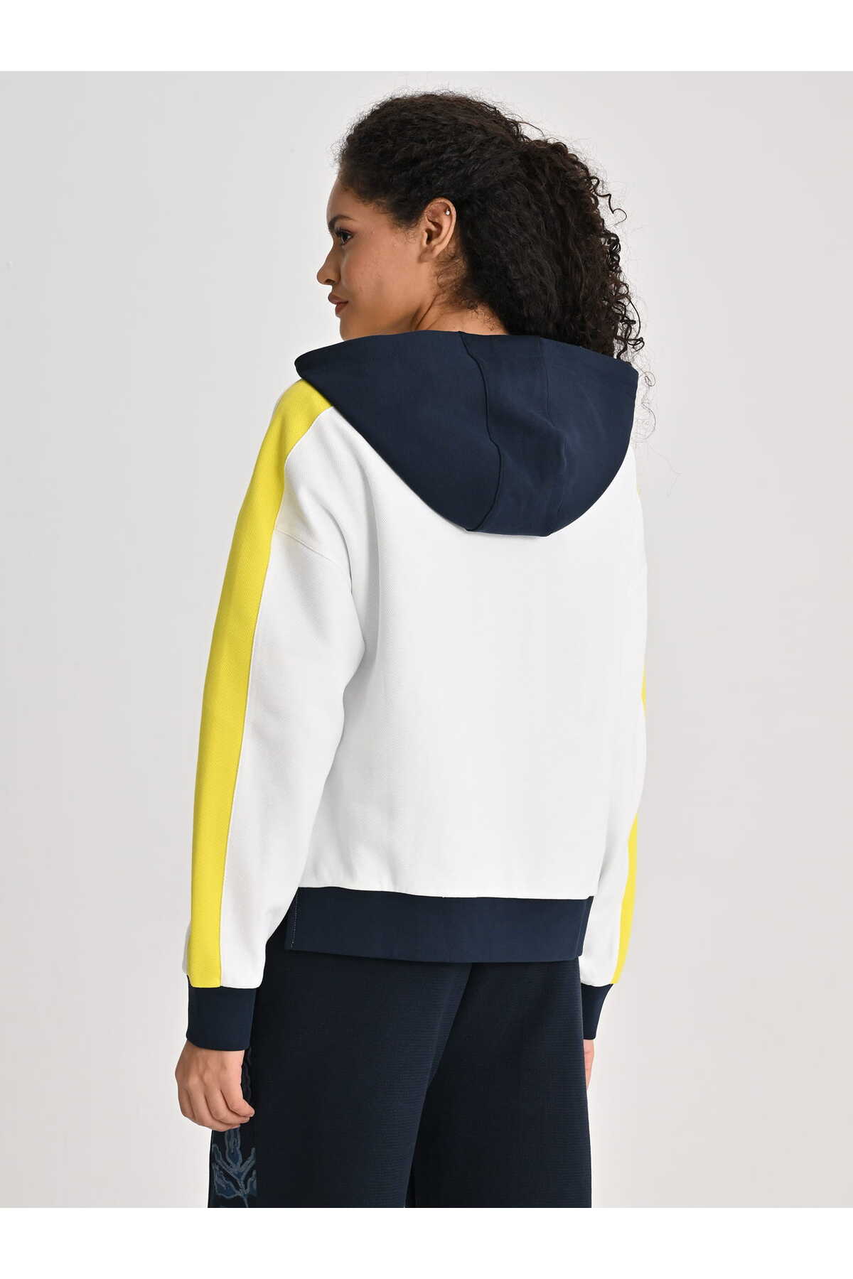 Fenerbahçe Ekru Tribün Palamutlu Kadın Oversize Sweatshirt görsel 4