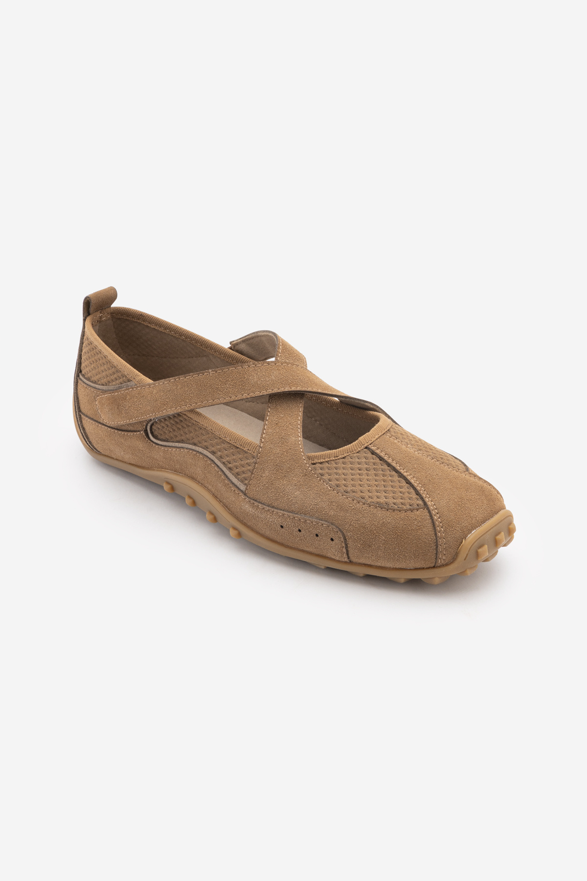 Marjin Kadın Çapraz Bantlı File Detaylı Yuvarlak Burun Mary Jane Günlük Spor Babet Sneaker Lorvin Camel Süet görsel 5
