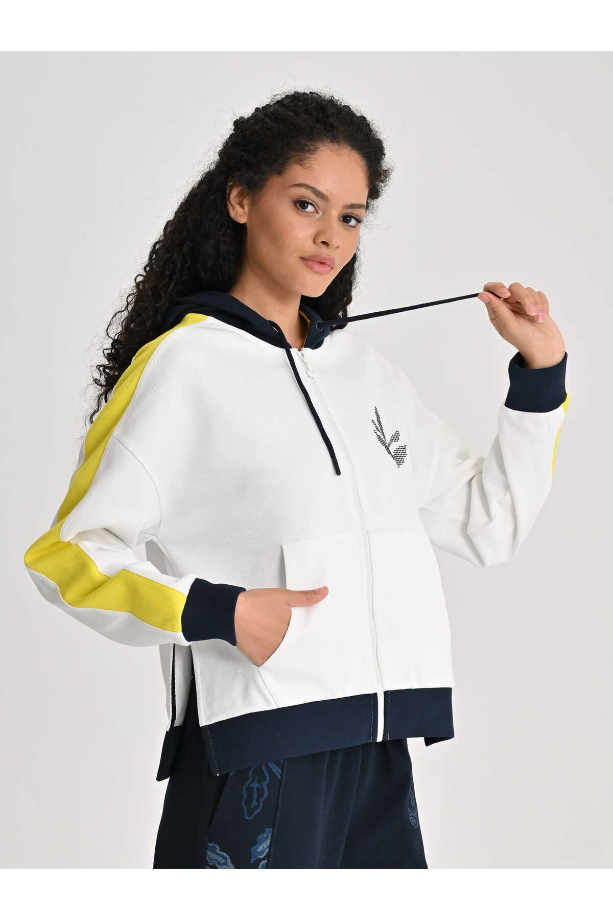 Fenerbahçe Ekru Tribün Palamutlu Kadın Oversize Sweatshirt görsel 2