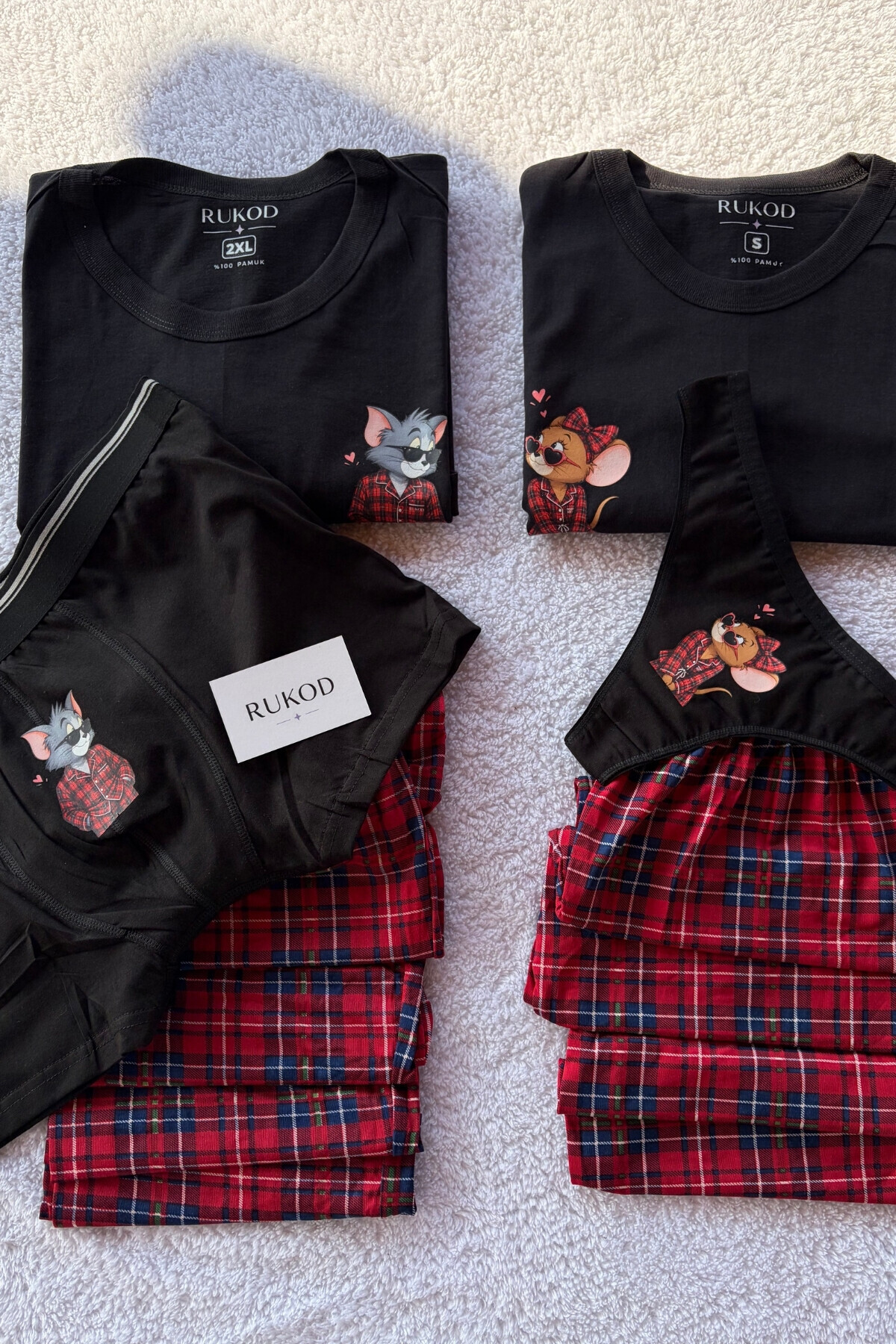 RUKOD KADIN Tekli Siyah Farecik Pijama ve İç Giyim Takımı (Çift Pijamasının Kadını)
