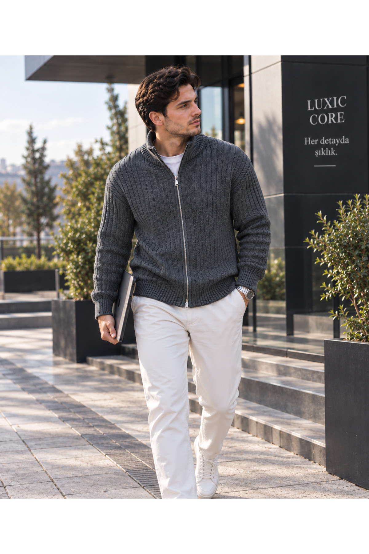 LUXIC CORE Erkek Fermuarlı Triko Hırka Dik Yaka Şık ve Rahat Günlük Kazak görsel 2