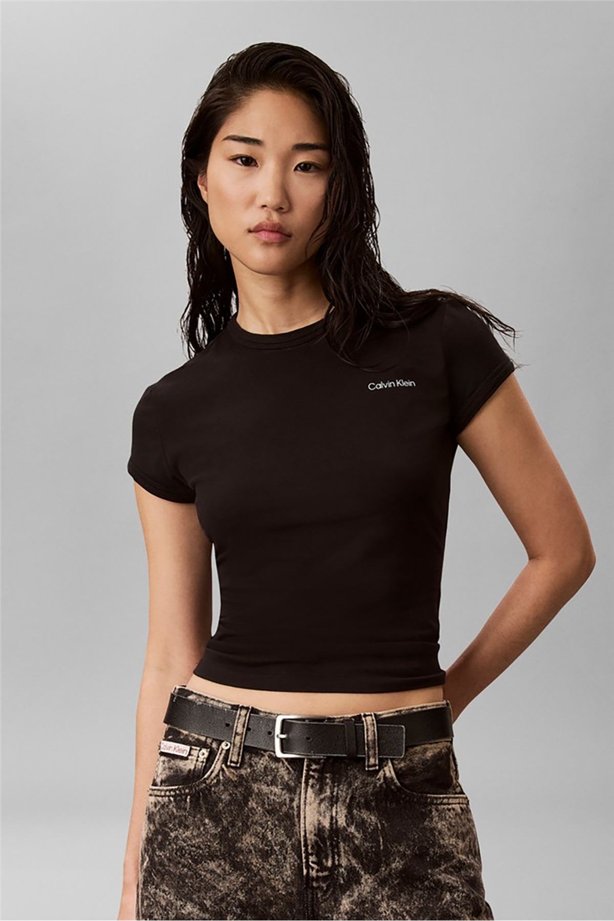 تیشرتزنانهCalvin Kleinمشکی