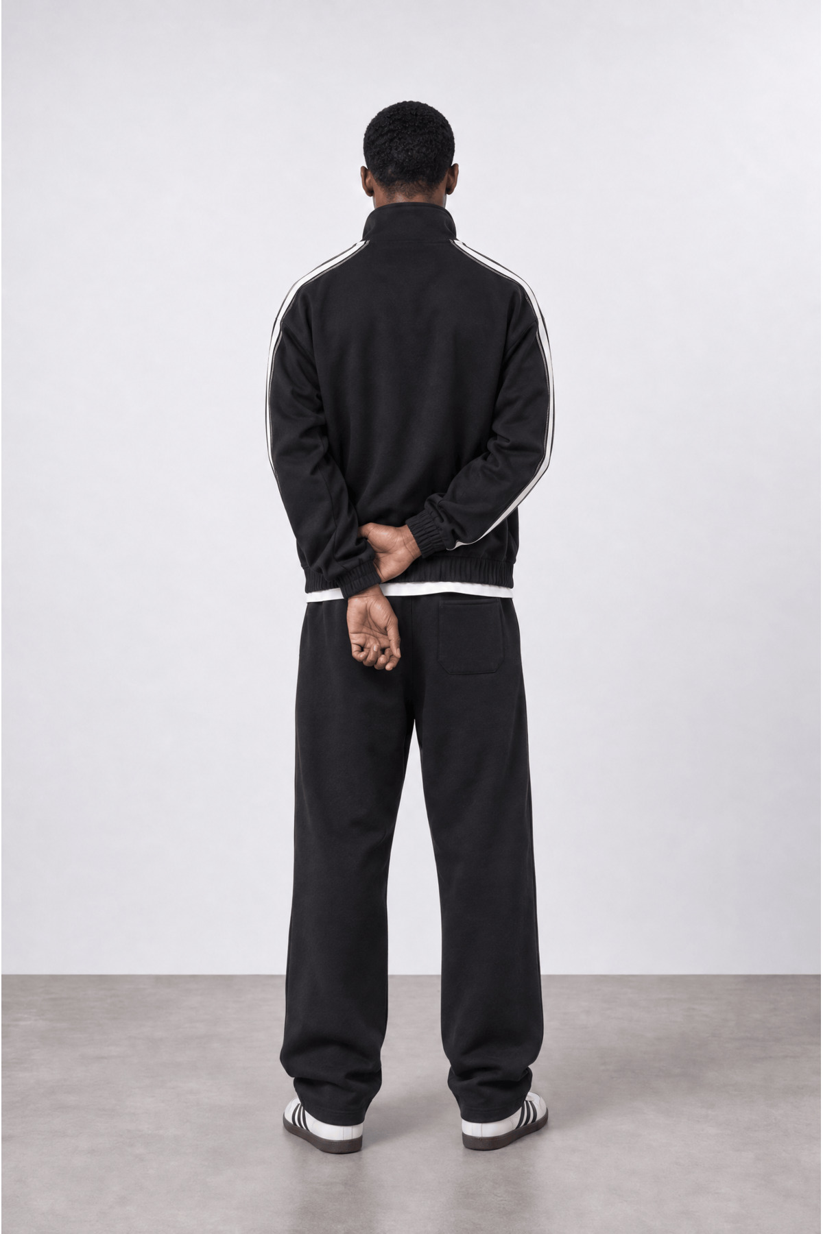 Erkek Essentials Şerit Detaylı Doubleface Eşofman Takımı Siyah — رنگارنگ R-2004 — تصویر 3 از 5