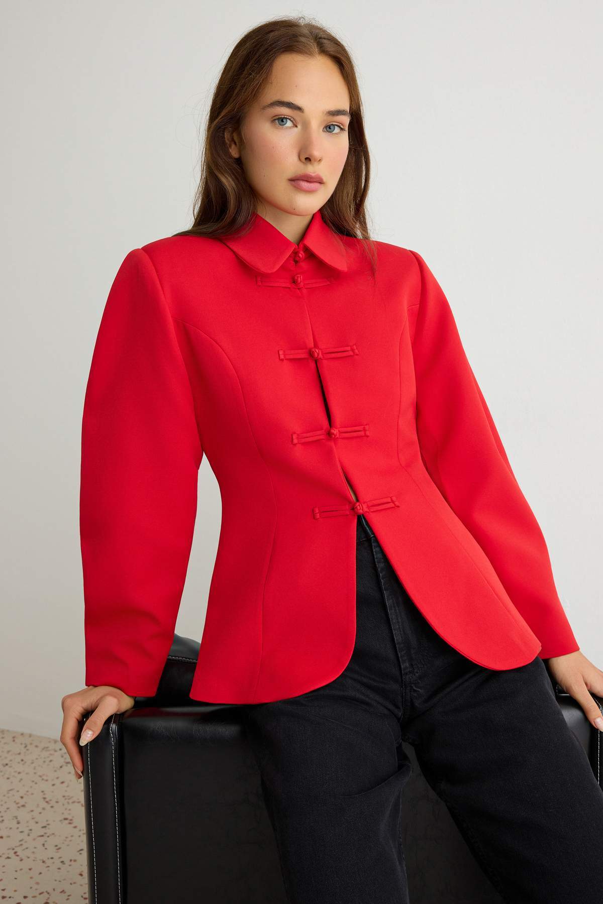 Kırmızı Süs Düğmeli Fitted/Vücuda Oturan Dokuma Blazer Ceket TWOAW27BC00054