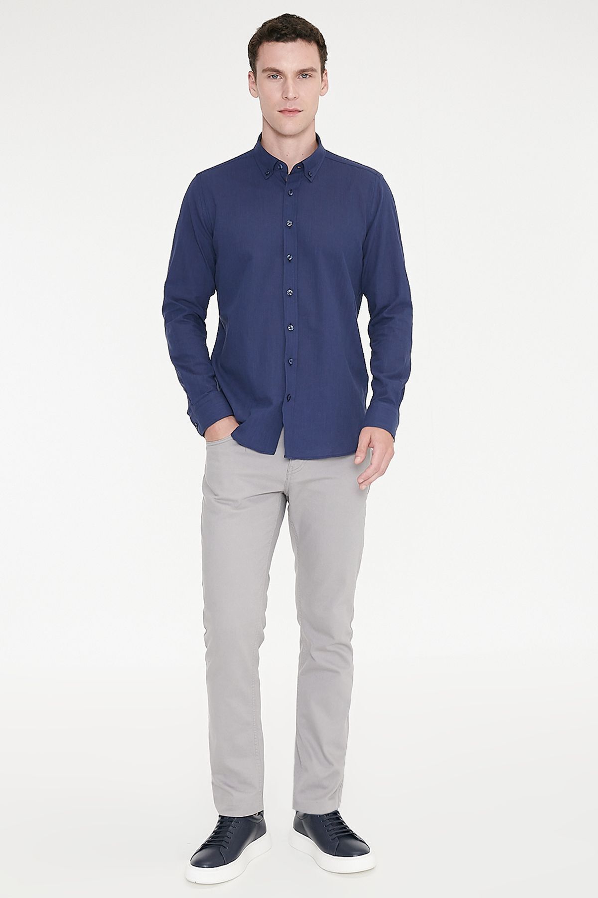 AC&Co / Altınyıldız Classics Erkek Lacivert %100 Pamuk Nefes Alabilen Terletmez Slim Fit Gömlek Flamlı Düğmeli Yaka görsel 2