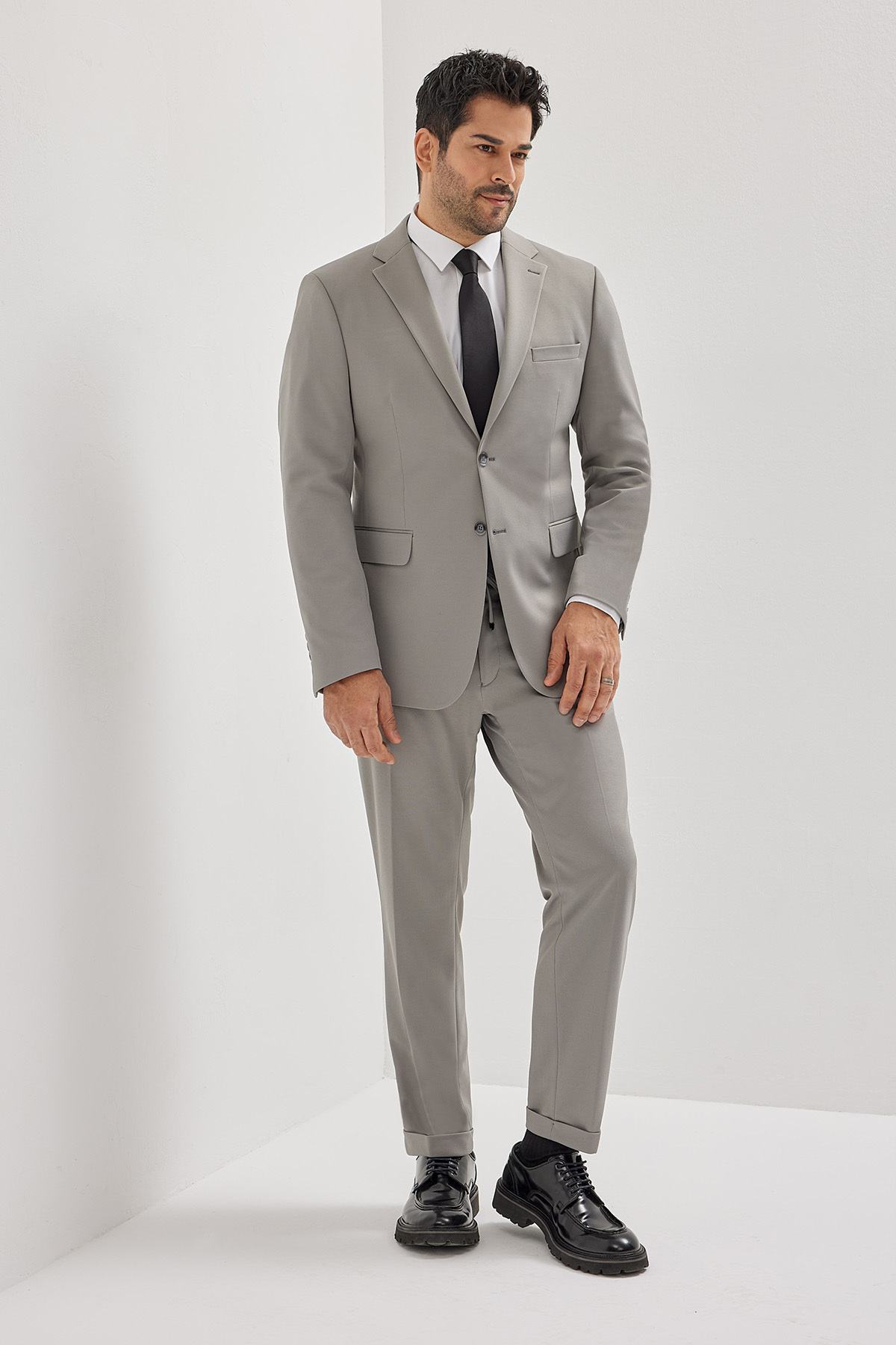 AC&Co / Altınyıldız Classics Erkek Gri Slim Fit Dar Kesim Mono Yaka Beli Bağlamalı Kapak Cepli Esnek Takım Elbise