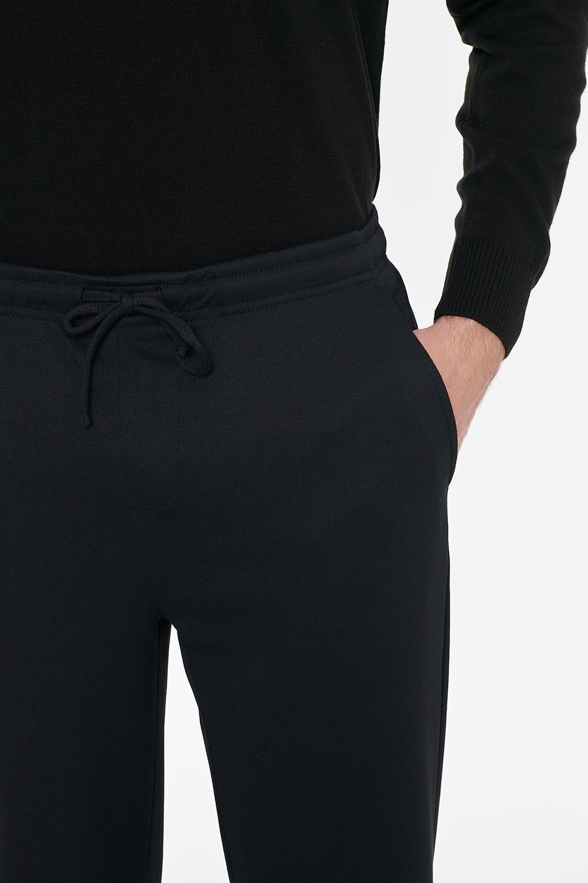 AC&Co / Altınyıldız Classics Erkek Siyah Pamuklu Esnek Beli Lastikli Diagonal Desenli Jogger Pantolon Standart Fit Normal Kesim görsel 7